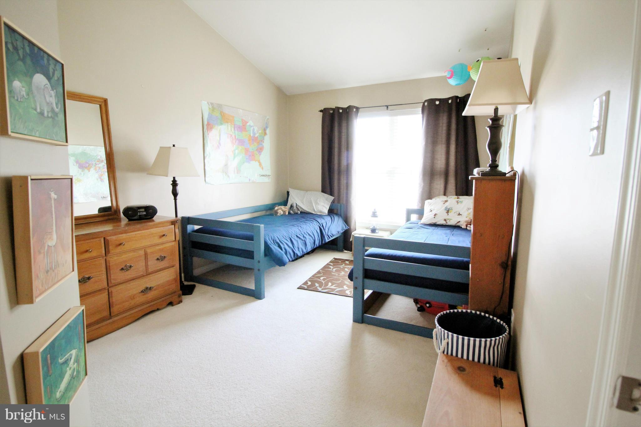 COUNTRY WALK - Residential