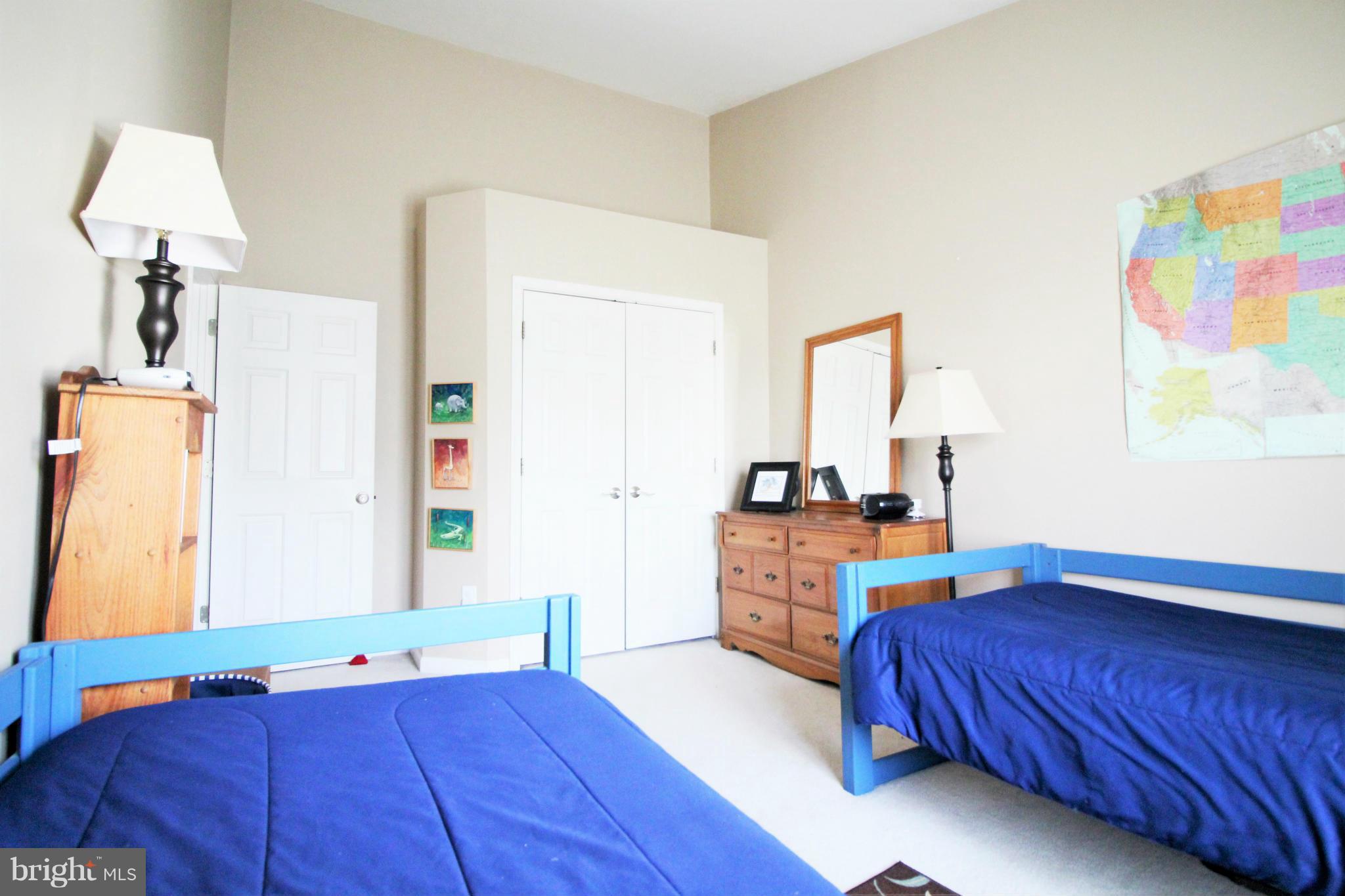 COUNTRY WALK - Residential