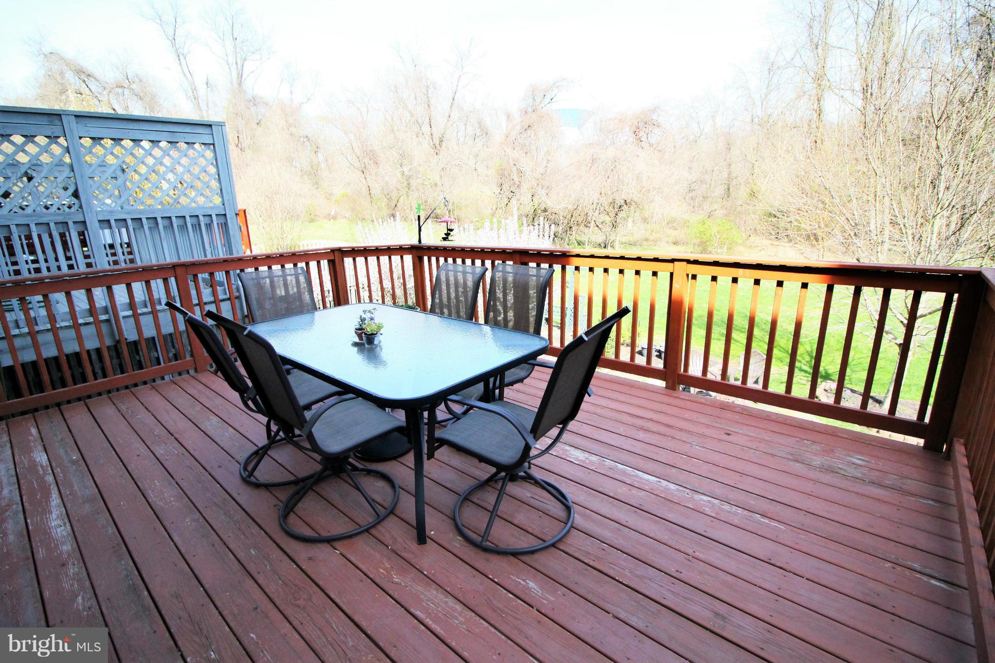 COUNTRY WALK - Residential