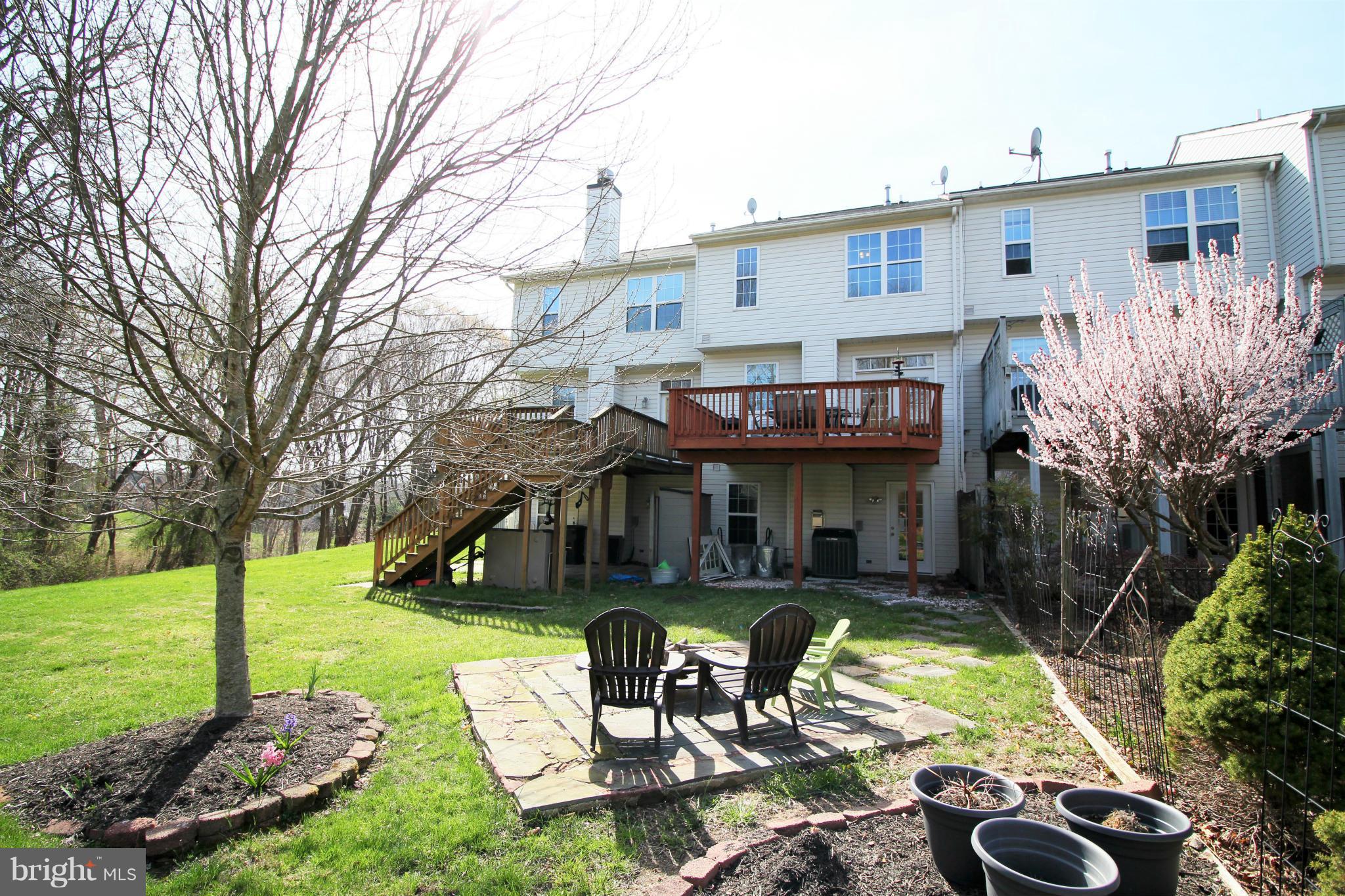 COUNTRY WALK - Residential