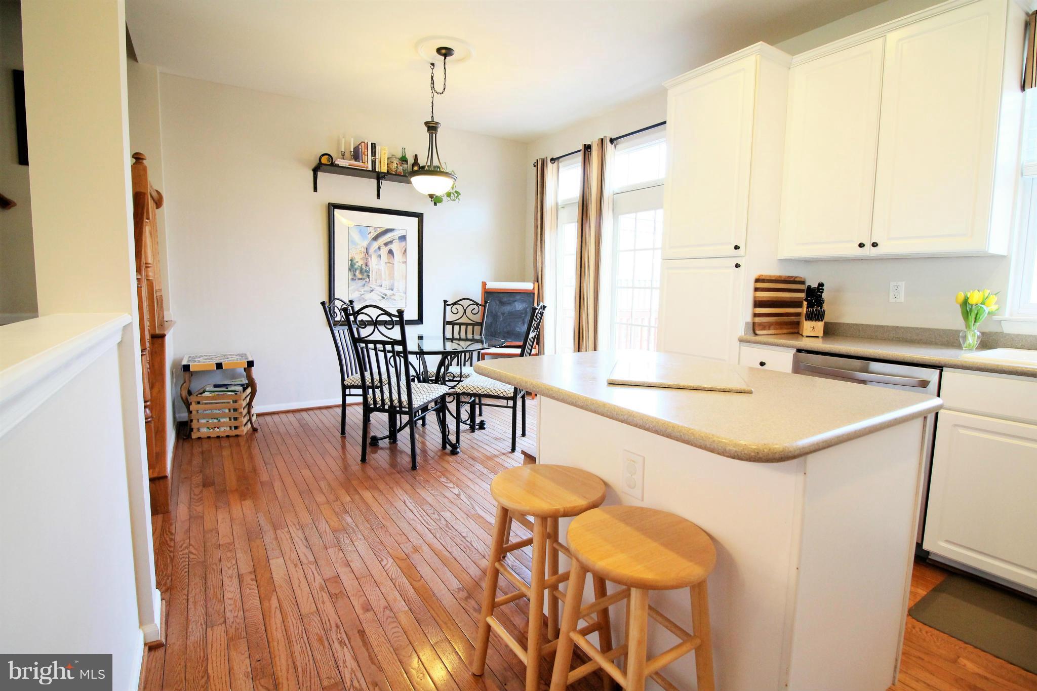 COUNTRY WALK - Residential