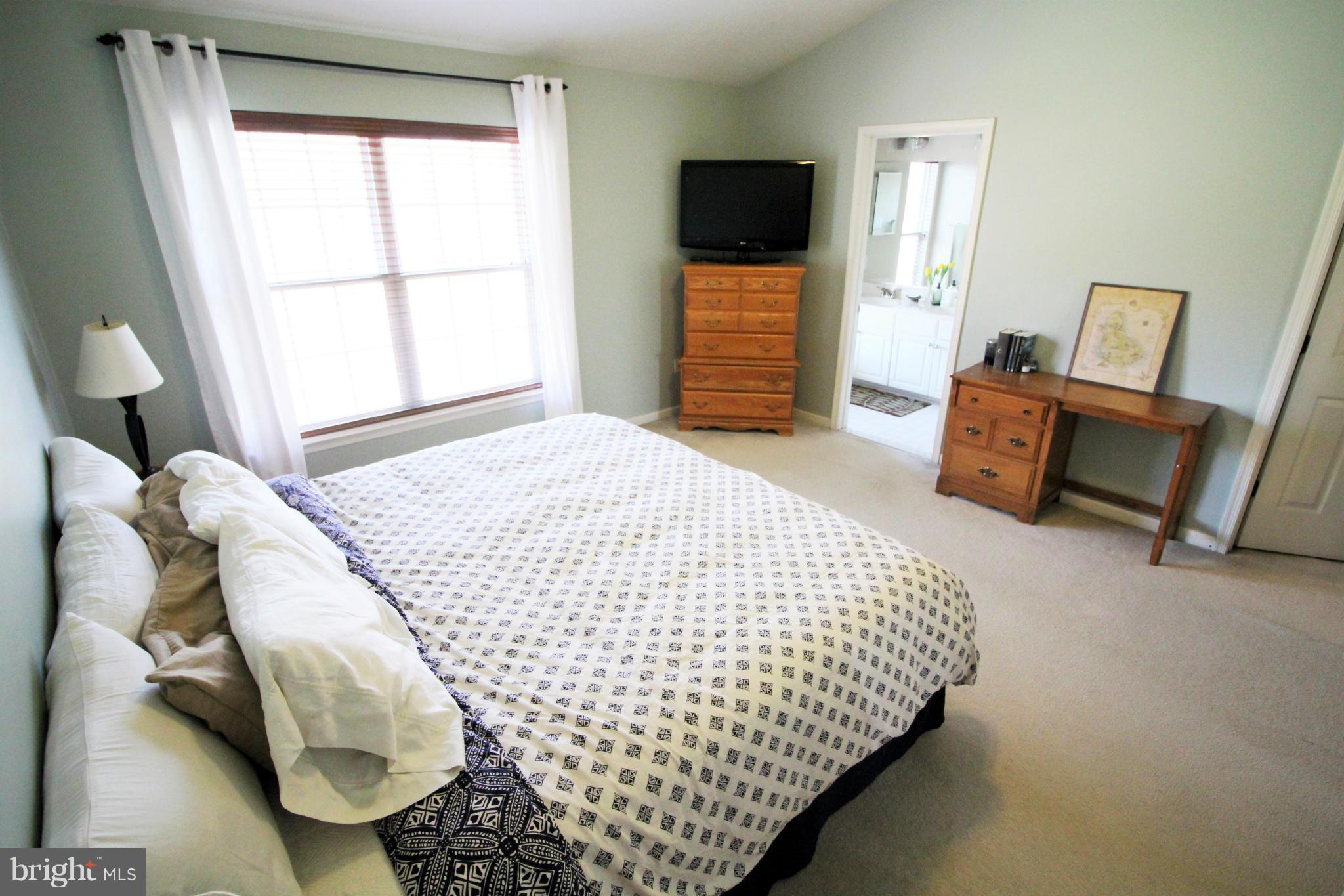 COUNTRY WALK - Residential