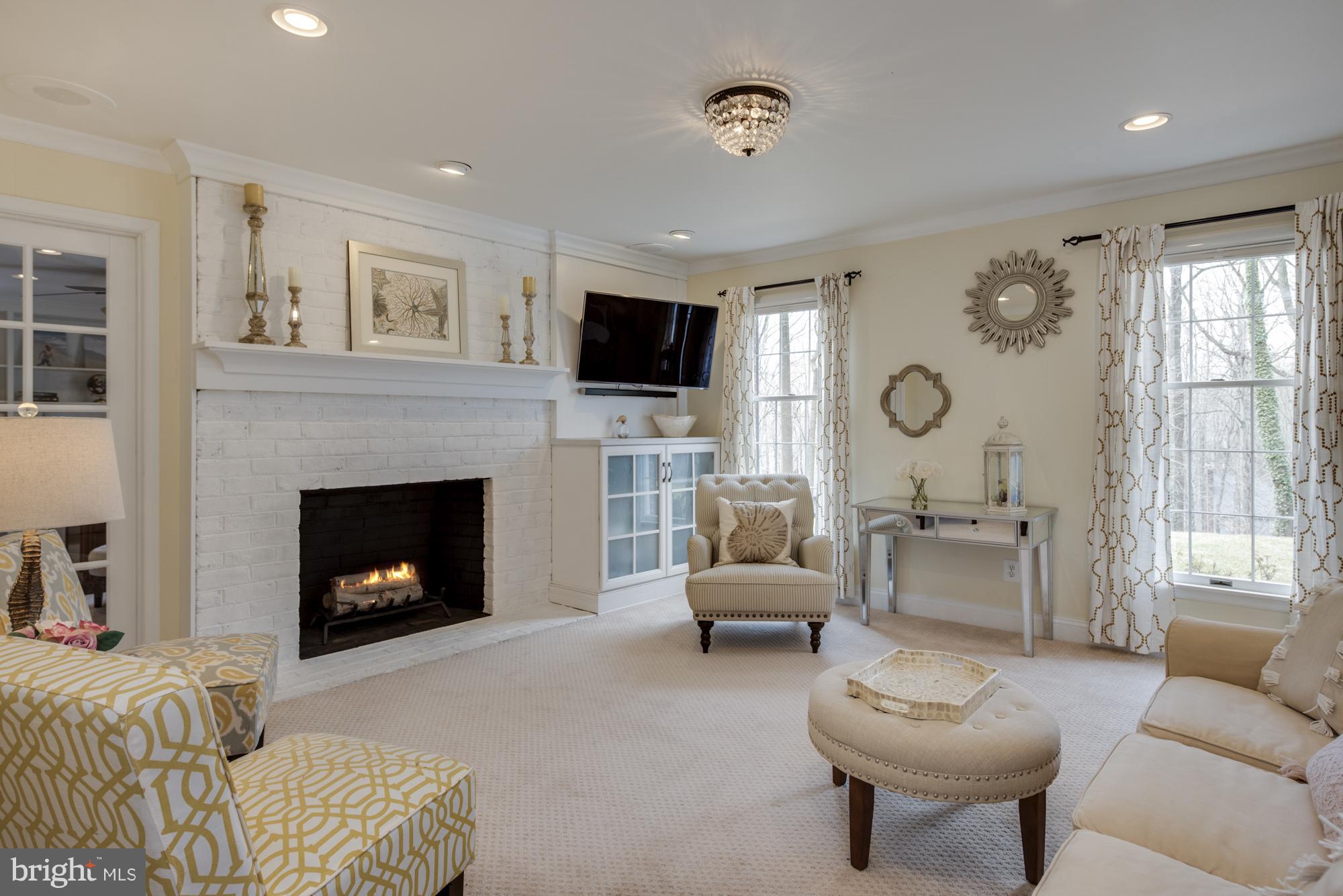 HARBOR HILLS - Residential