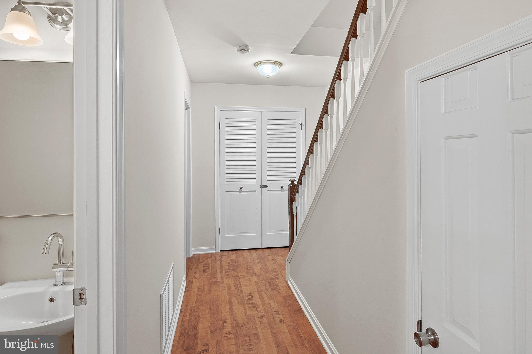 LAKE LOUISE - Residential