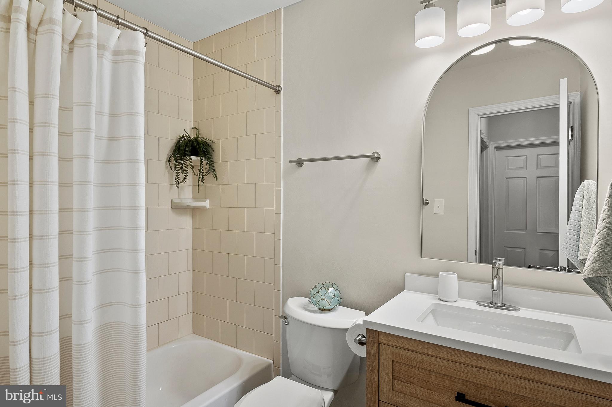 LAKE LOUISE - Residential