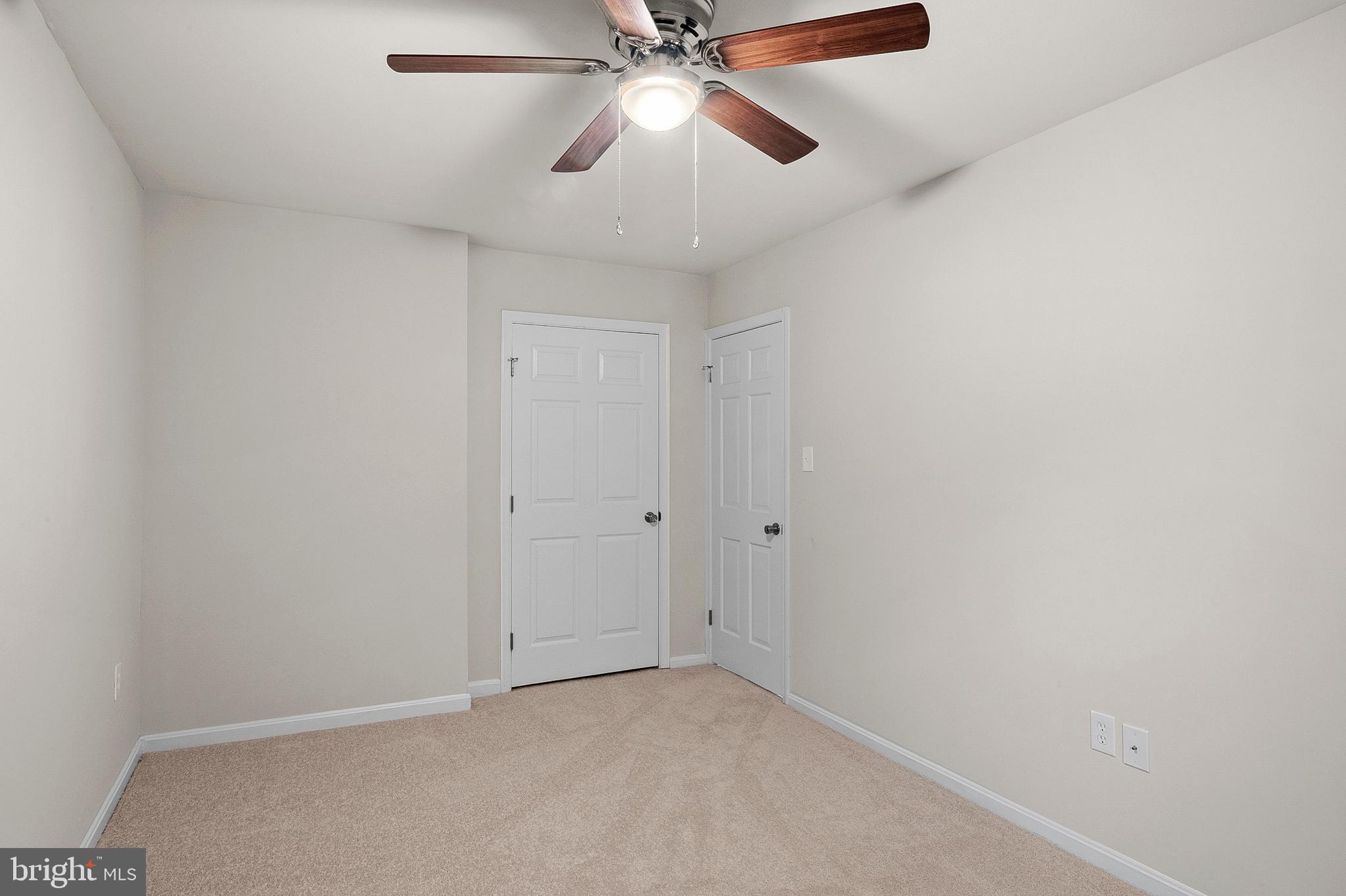 LAKE LOUISE - Residential