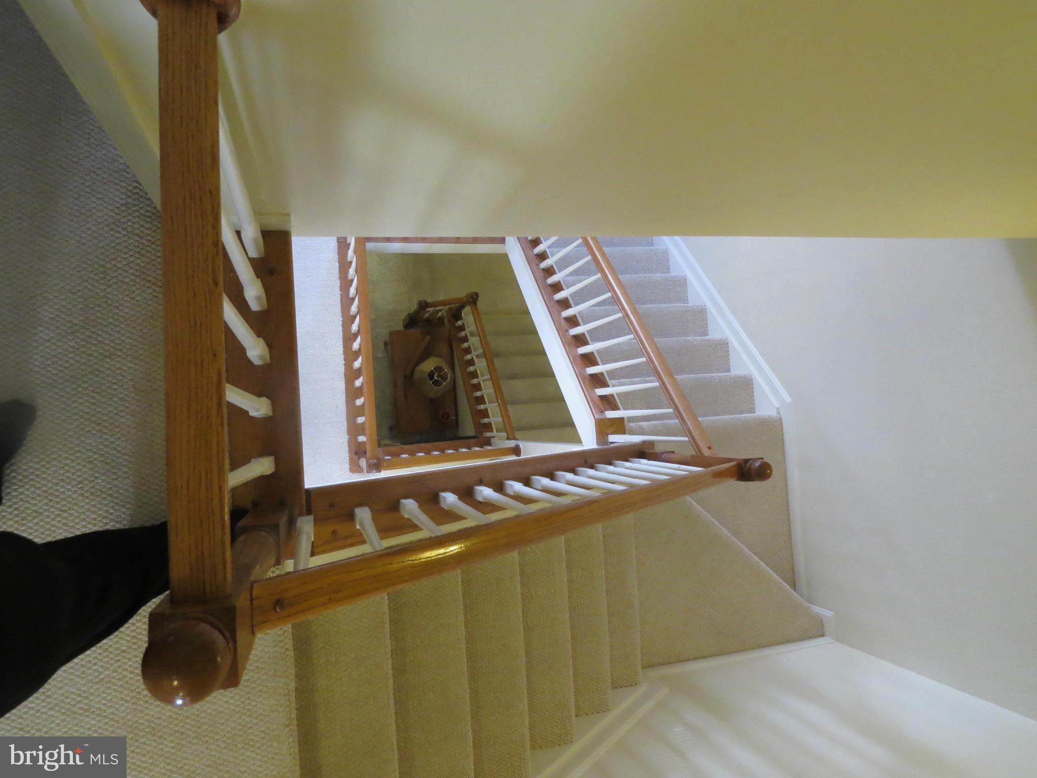 CENTRE RIDGE LAND BAY - Residential