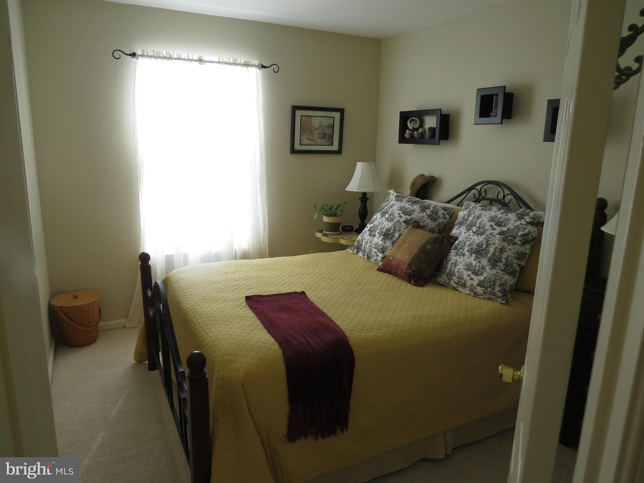 CENTRE RIDGE LAND BAY - Residential