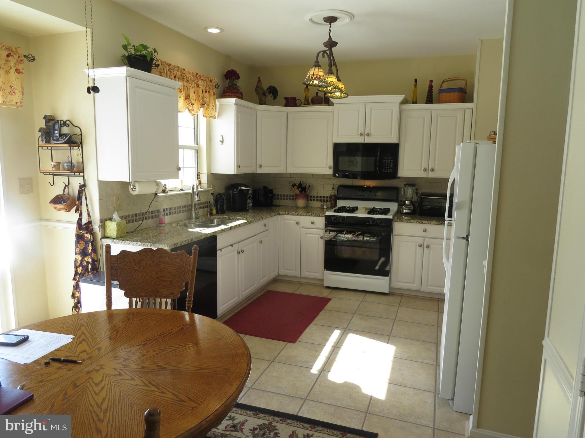 CENTRE RIDGE LAND BAY - Residential