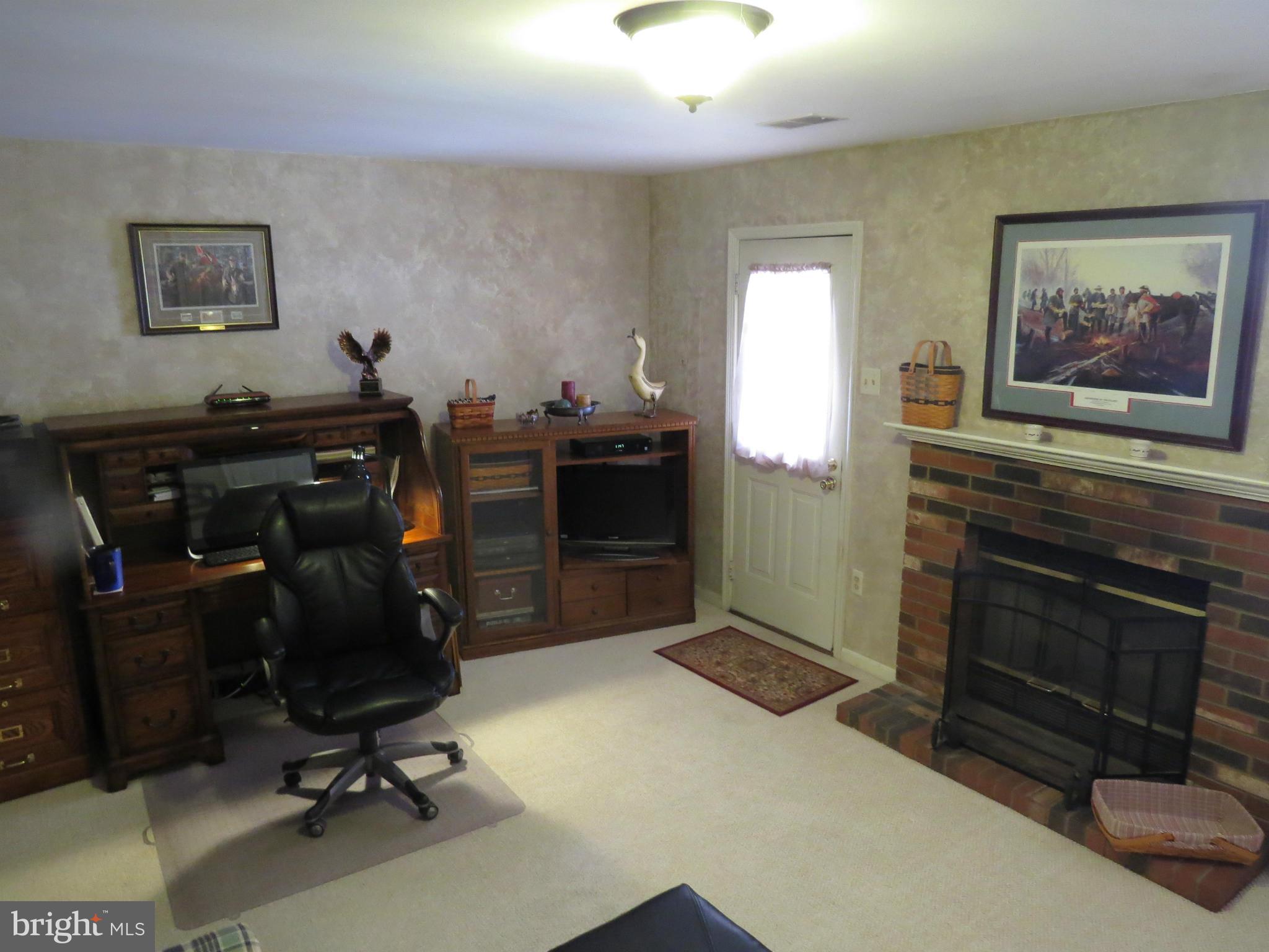 CENTRE RIDGE LAND BAY - Residential