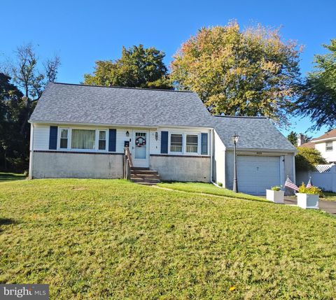 909 CARLIN DRIVE SOUTHAMPTON PA 18966
