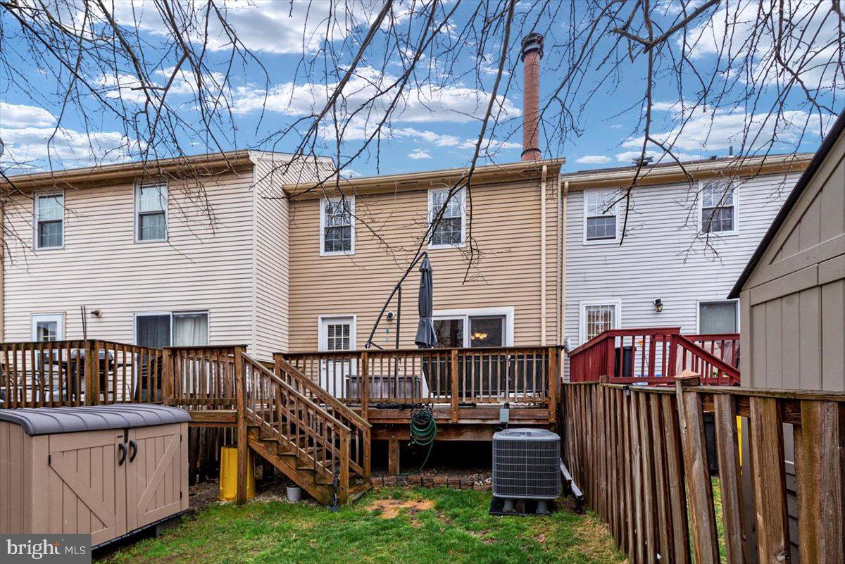 ELIZABETHS LANDING - Residential