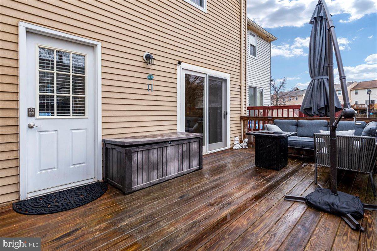 ELIZABETHS LANDING - Residential