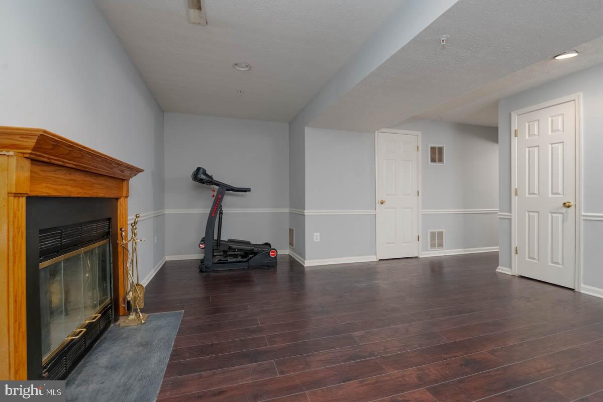 SOMERSET SUB - Residential