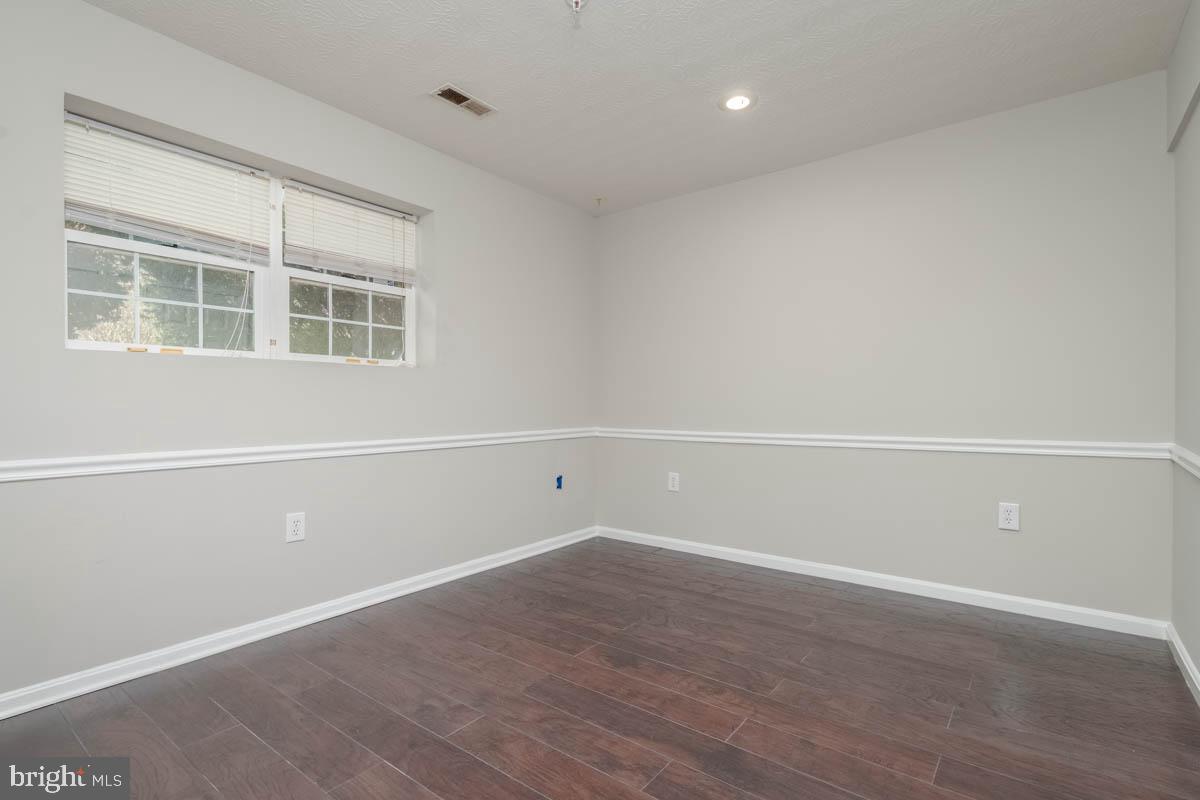 SOMERSET SUB - Residential