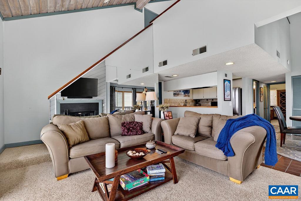 1418 HIGHLANDS CONDOS