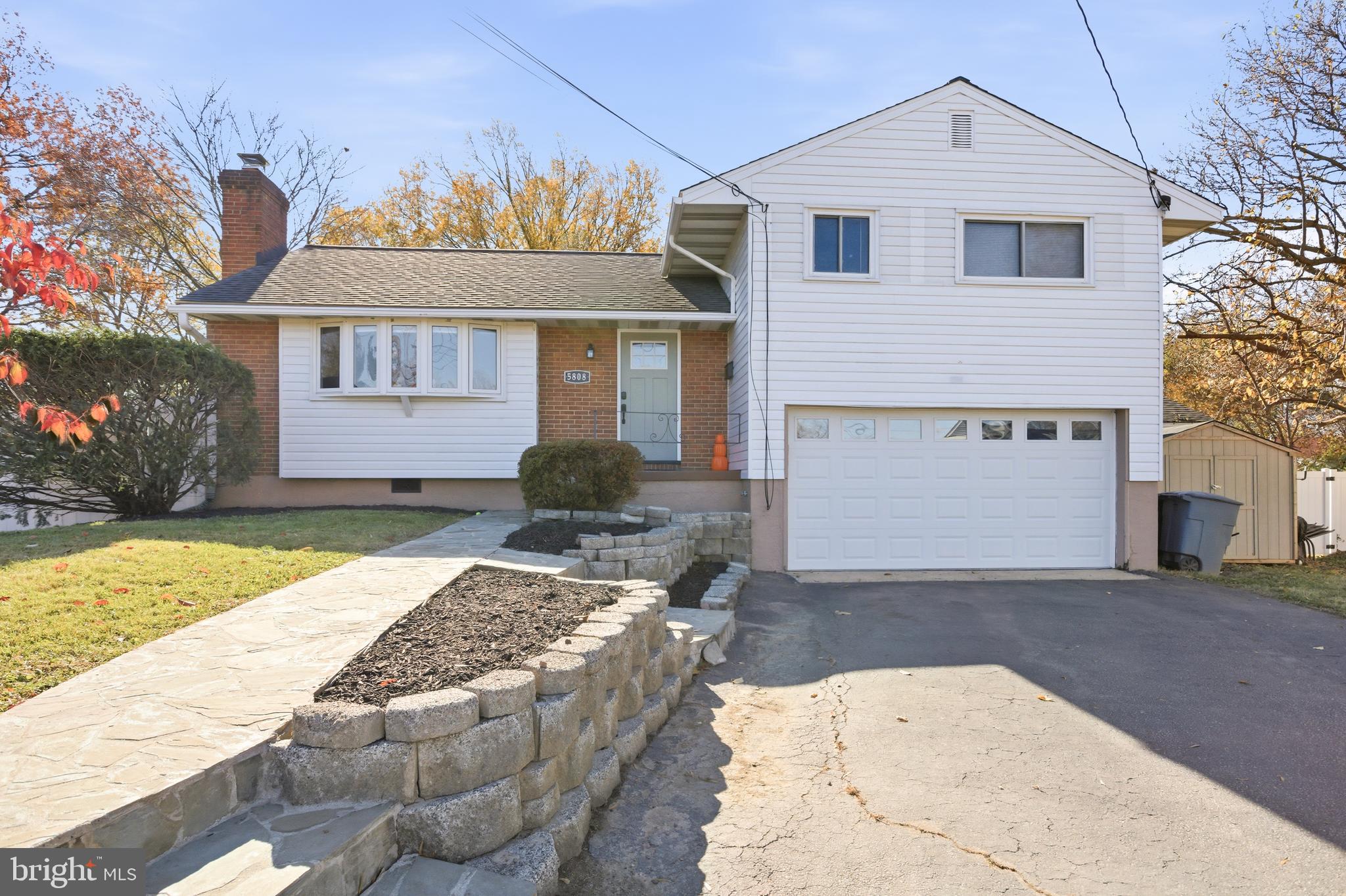 BURGUNDY FARM - Residential