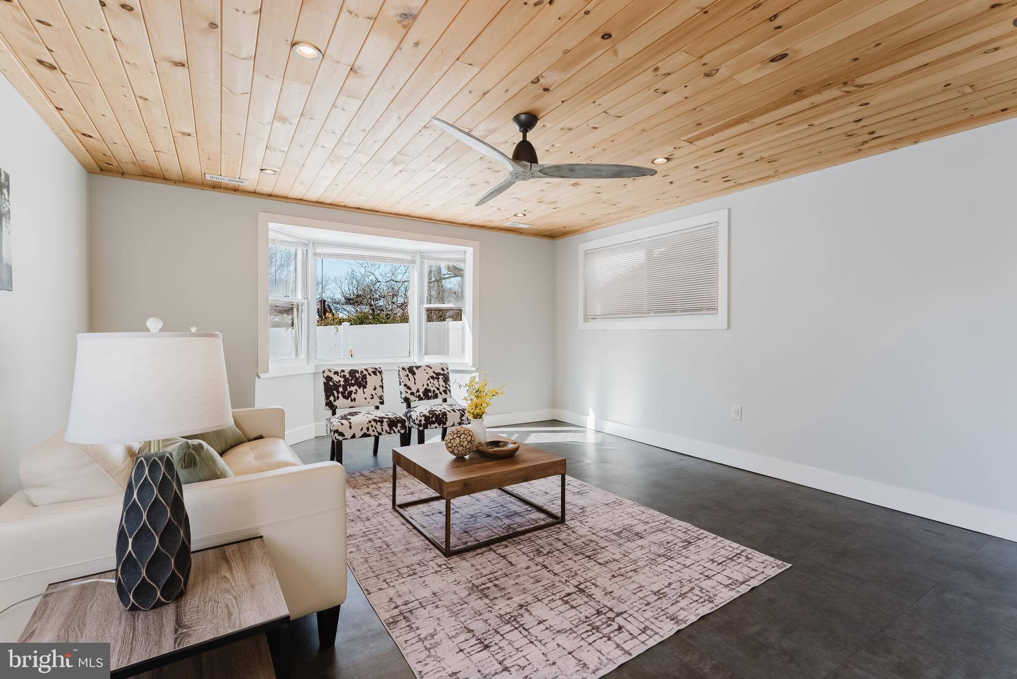 BURGUNDY FARM - Residential