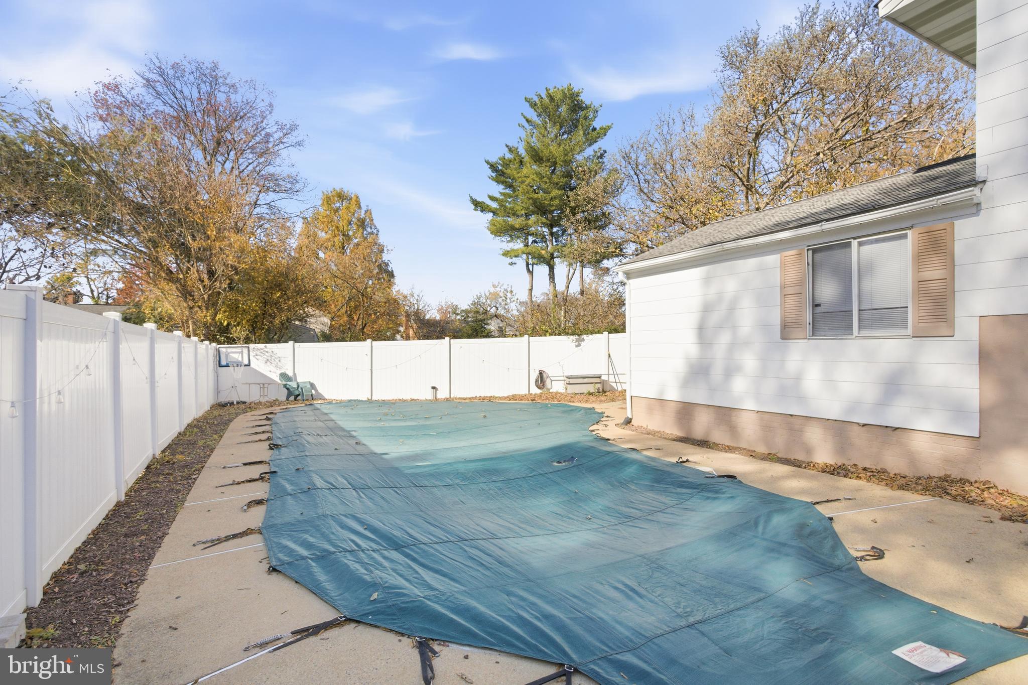 BURGUNDY FARM - Residential