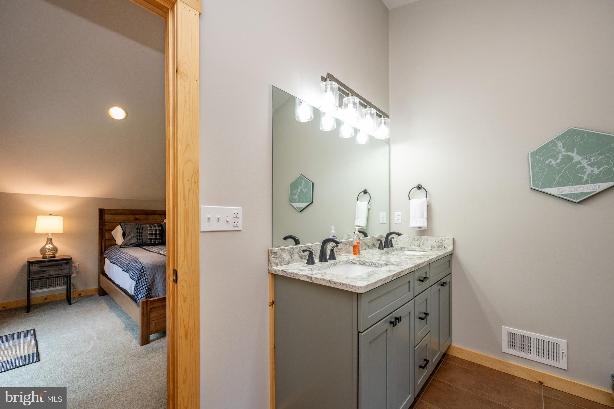 NORTH CAMP - Residential