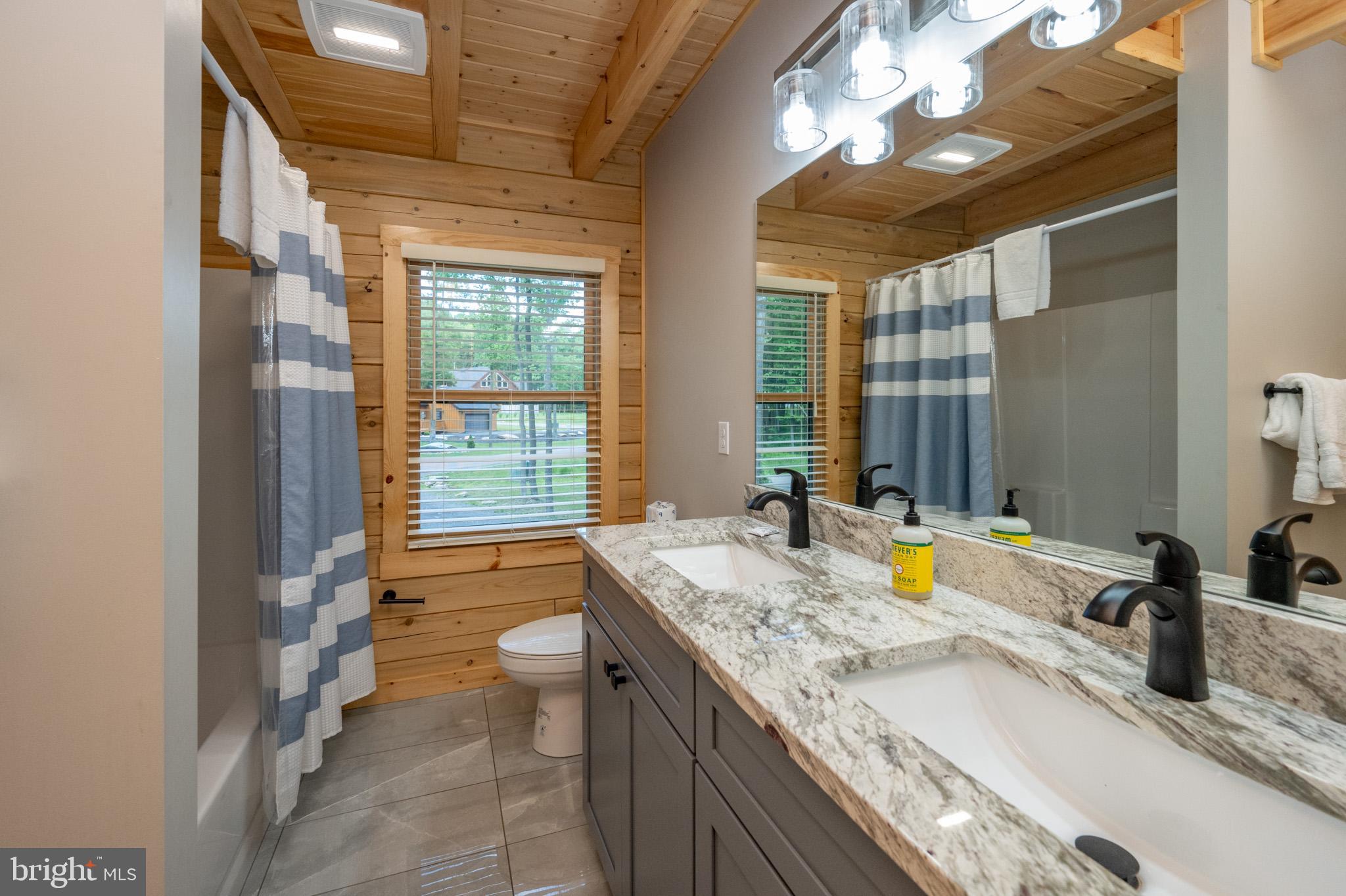 NORTH CAMP - Residential