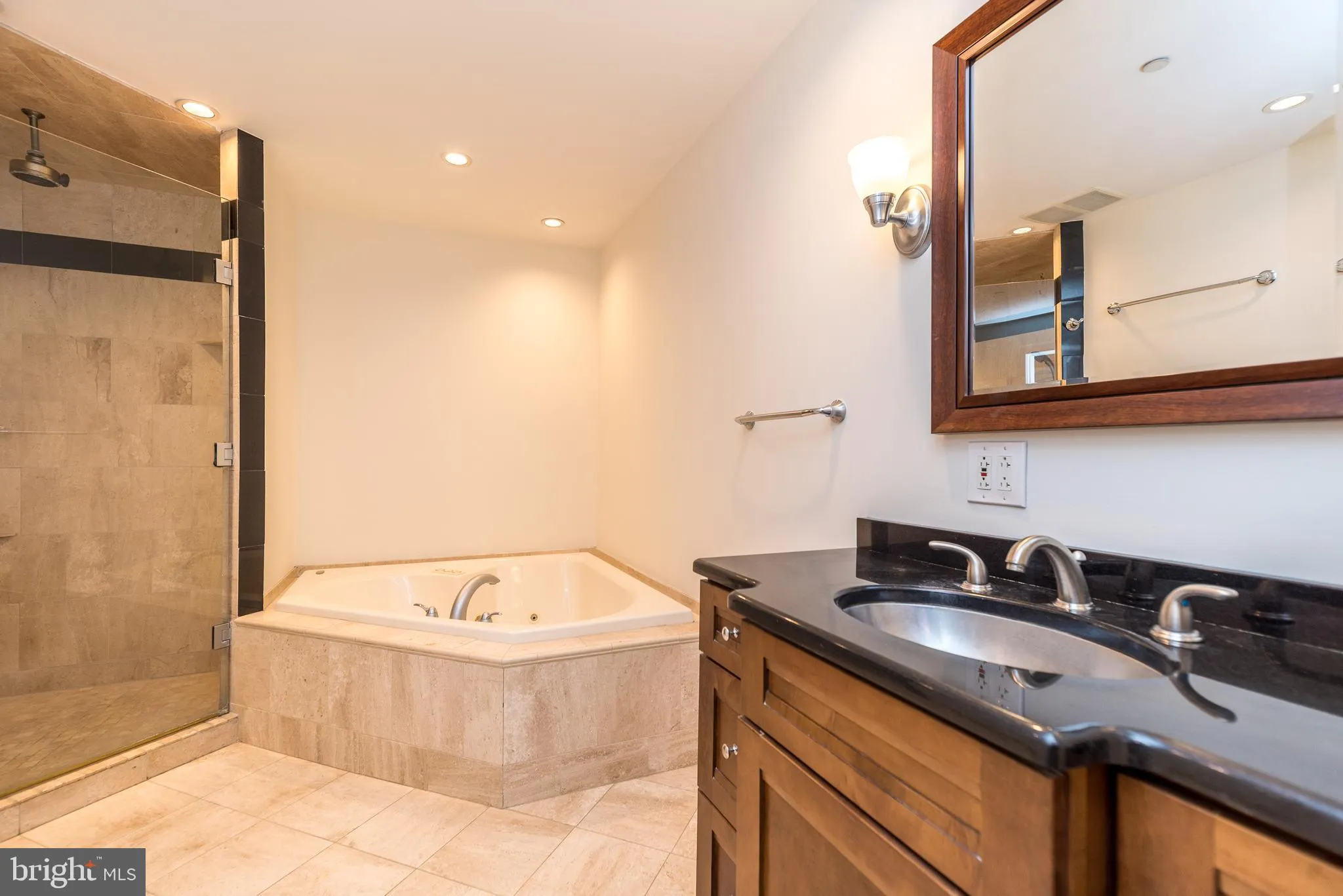 Conshohocken, Pennsylvania 19428, United States, 3 Bedrooms Bedrooms, ,3 BathroomsBathrooms,Residential,Active,178867