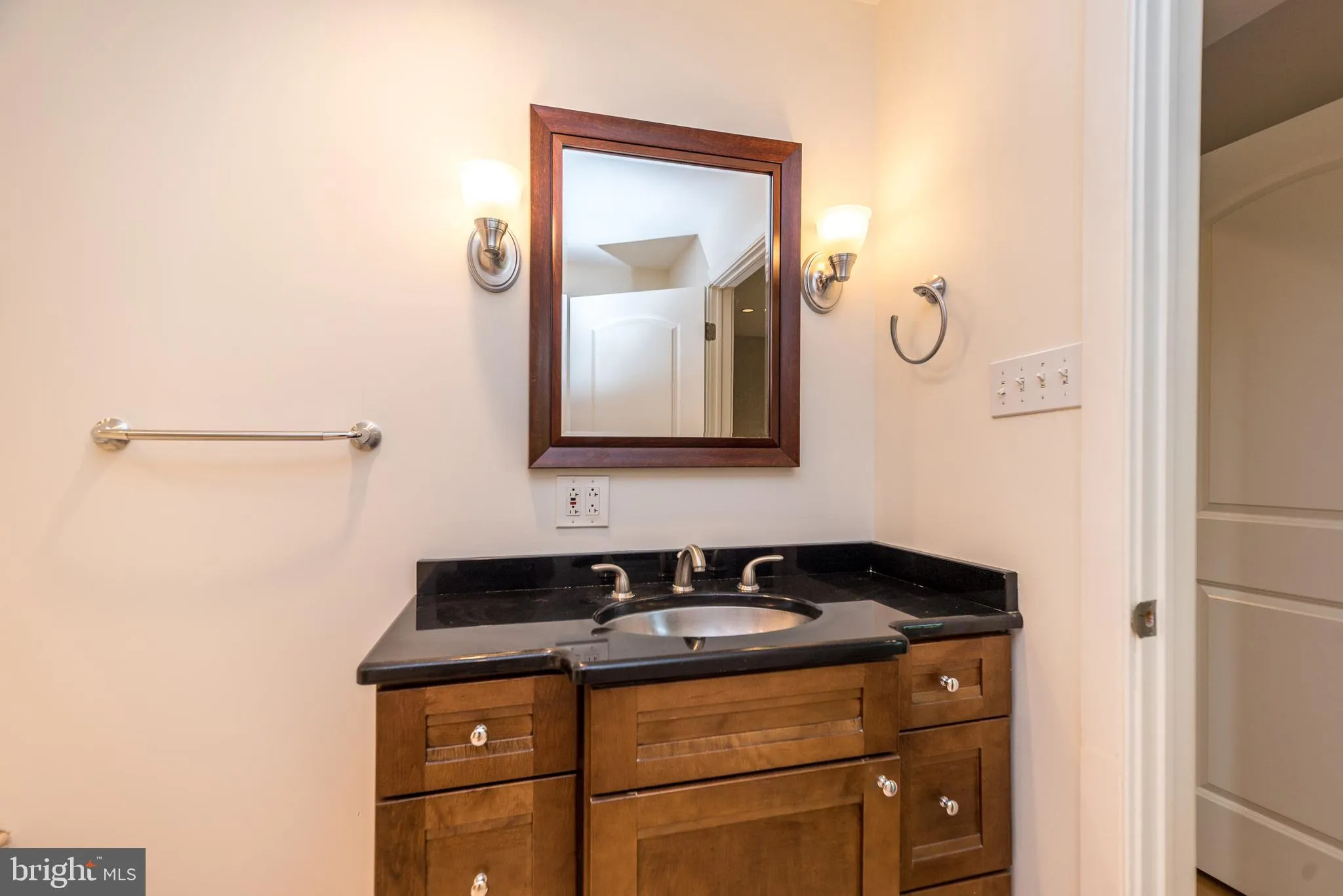 Conshohocken, Pennsylvania 19428, United States, 3 Bedrooms Bedrooms, ,3 BathroomsBathrooms,Residential,Active,178867