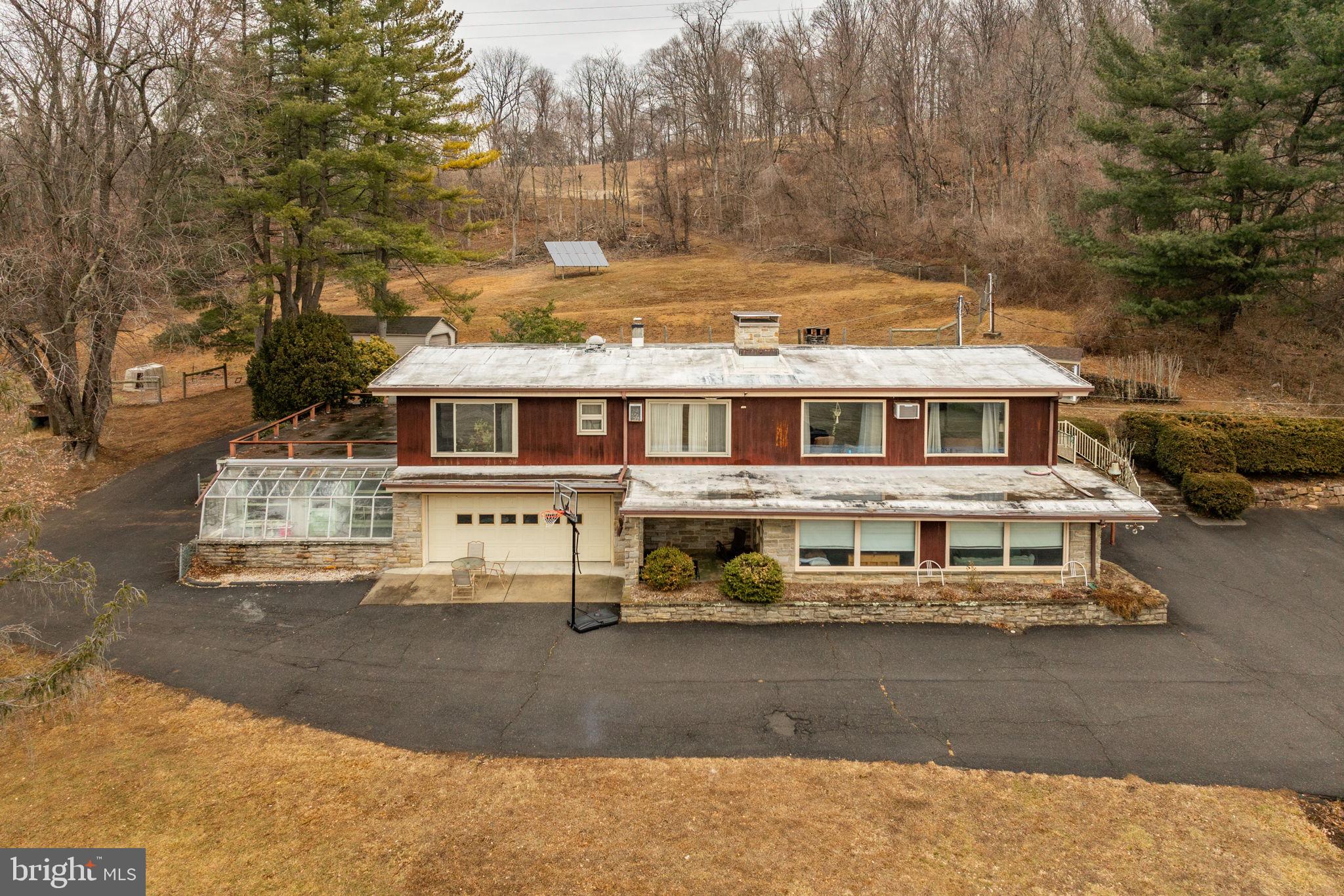 25 CRABGRASS LANE