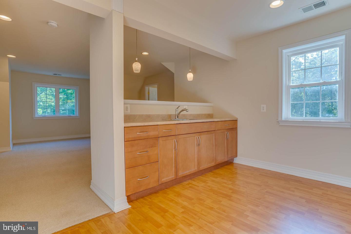 FAIRFAX STATION - Residential