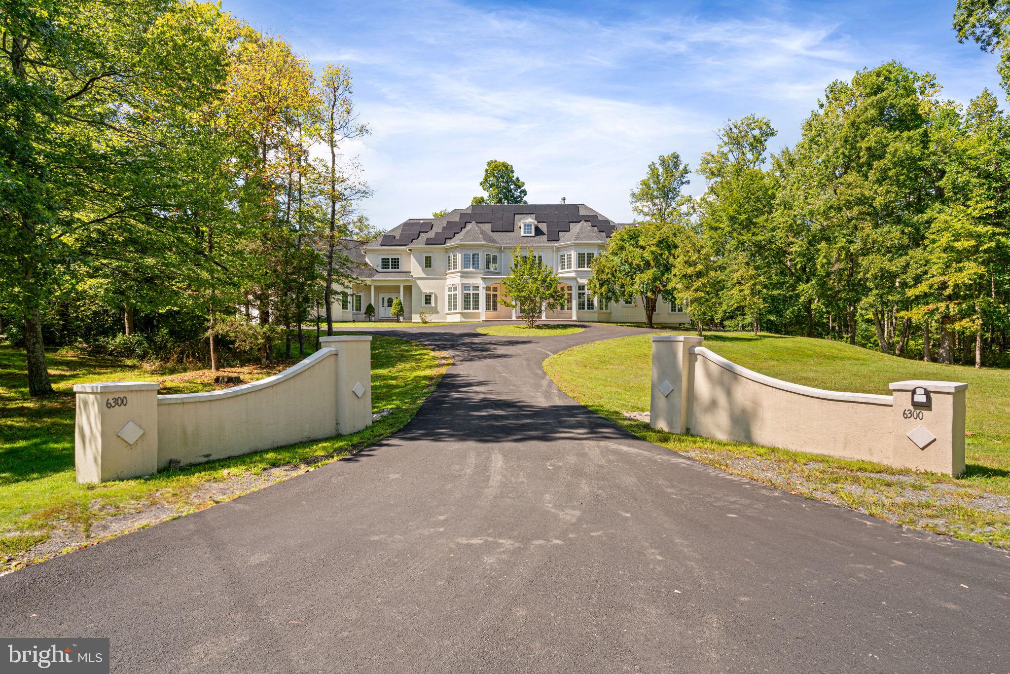 FAIRFAX STATION - Residential