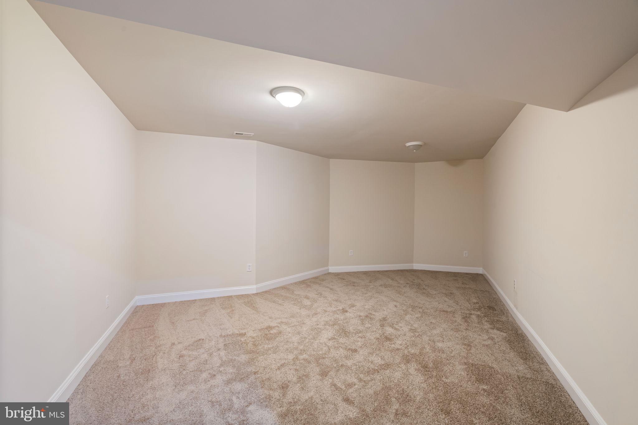 FAIRFAX STATION - Residential