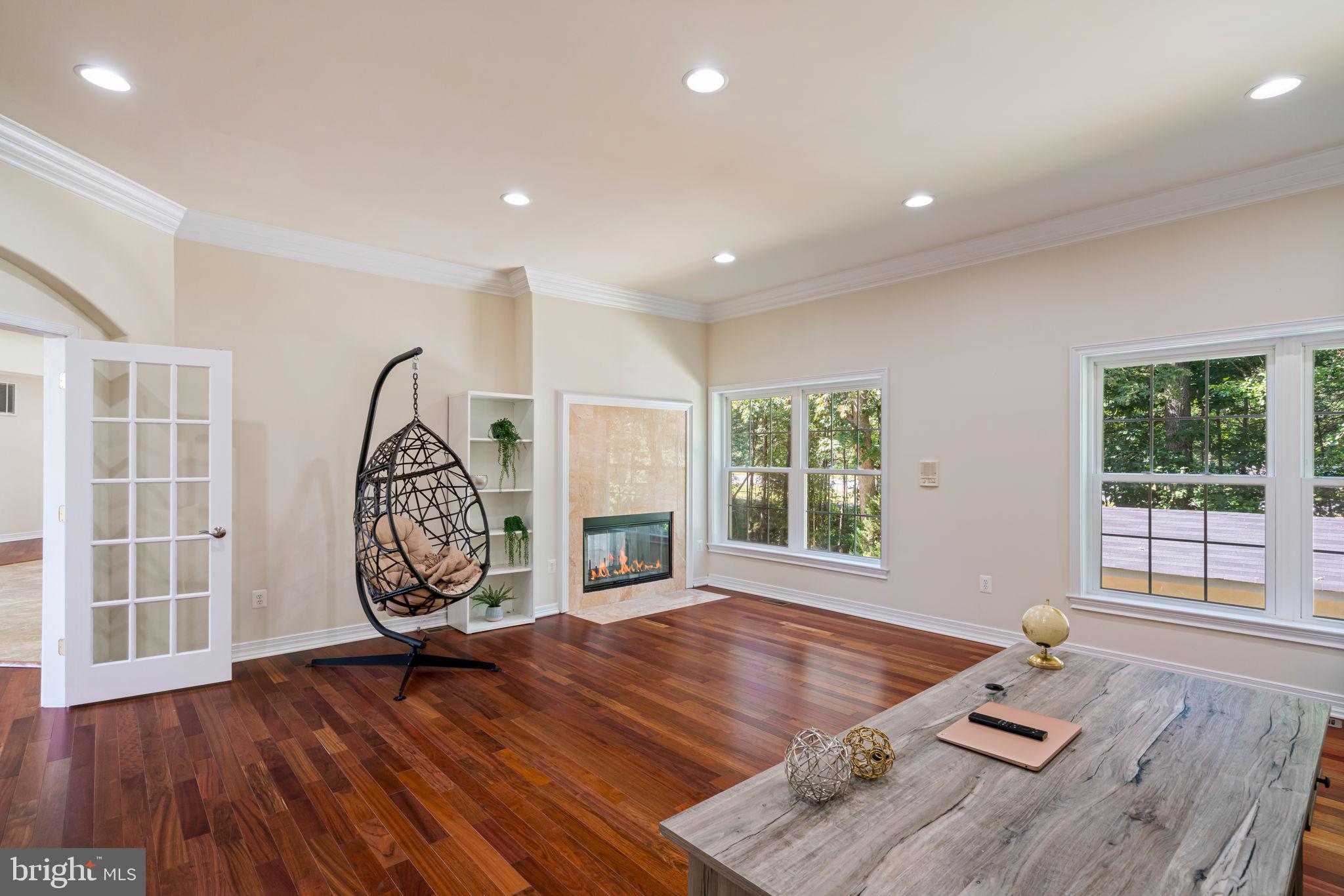 FAIRFAX STATION - Residential