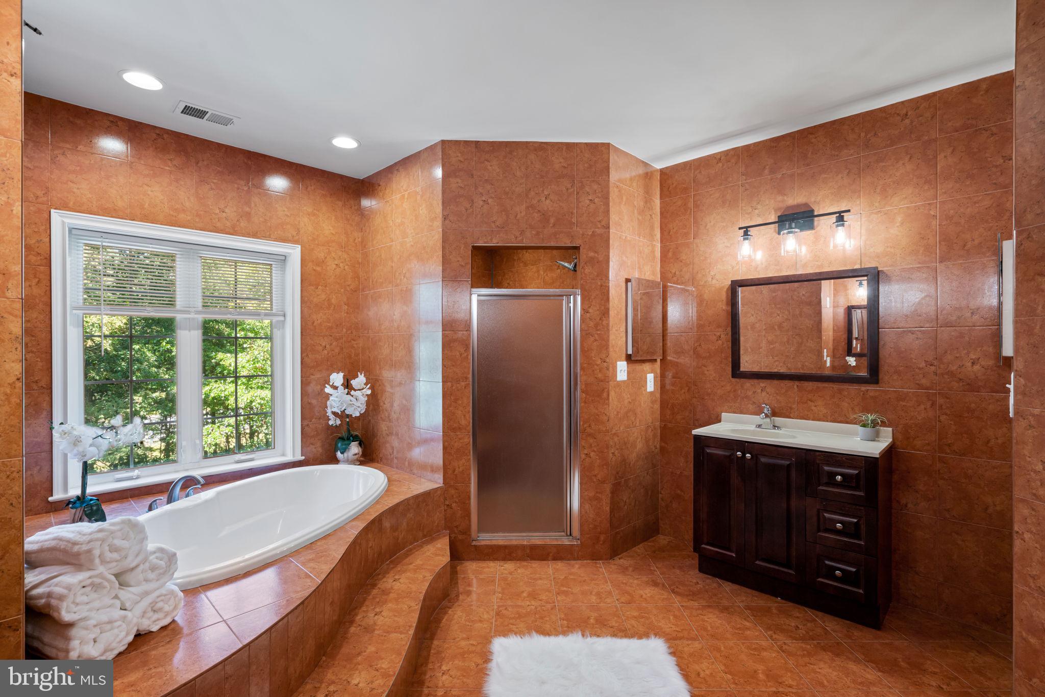 FAIRFAX STATION - Residential