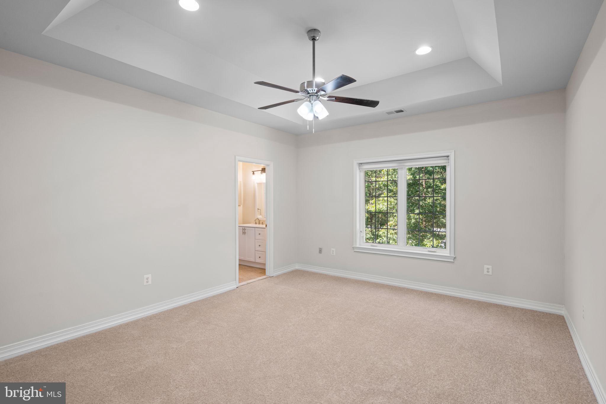 FAIRFAX STATION - Residential