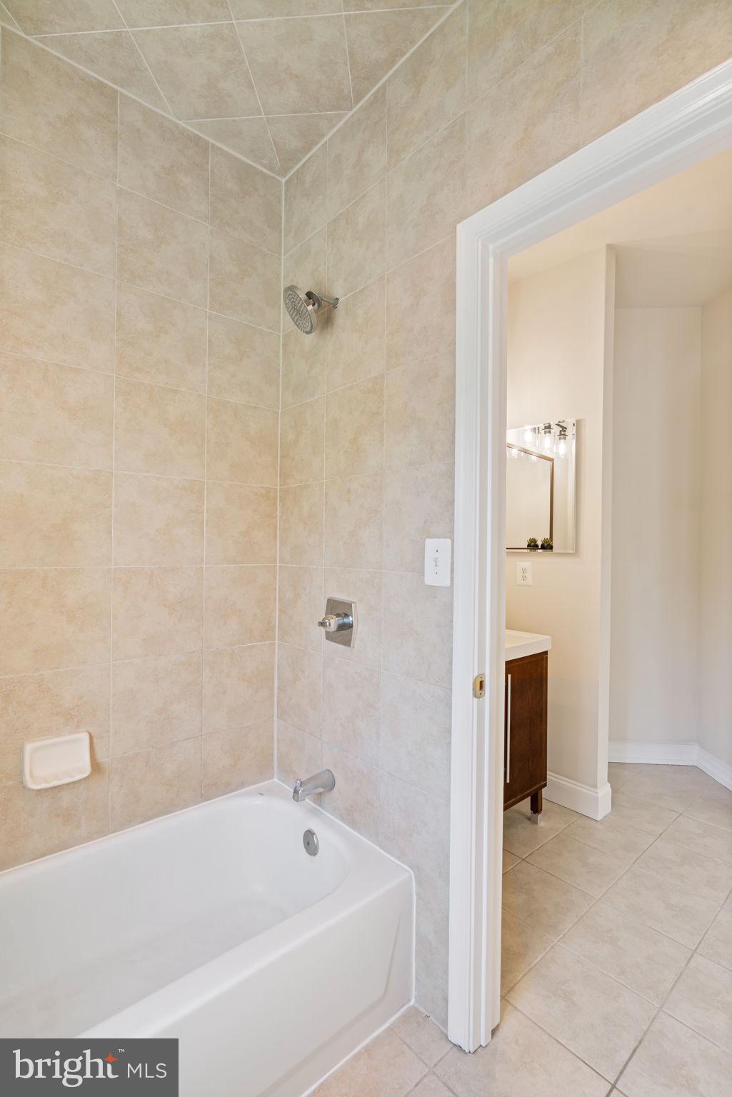 FAIRFAX STATION - Residential