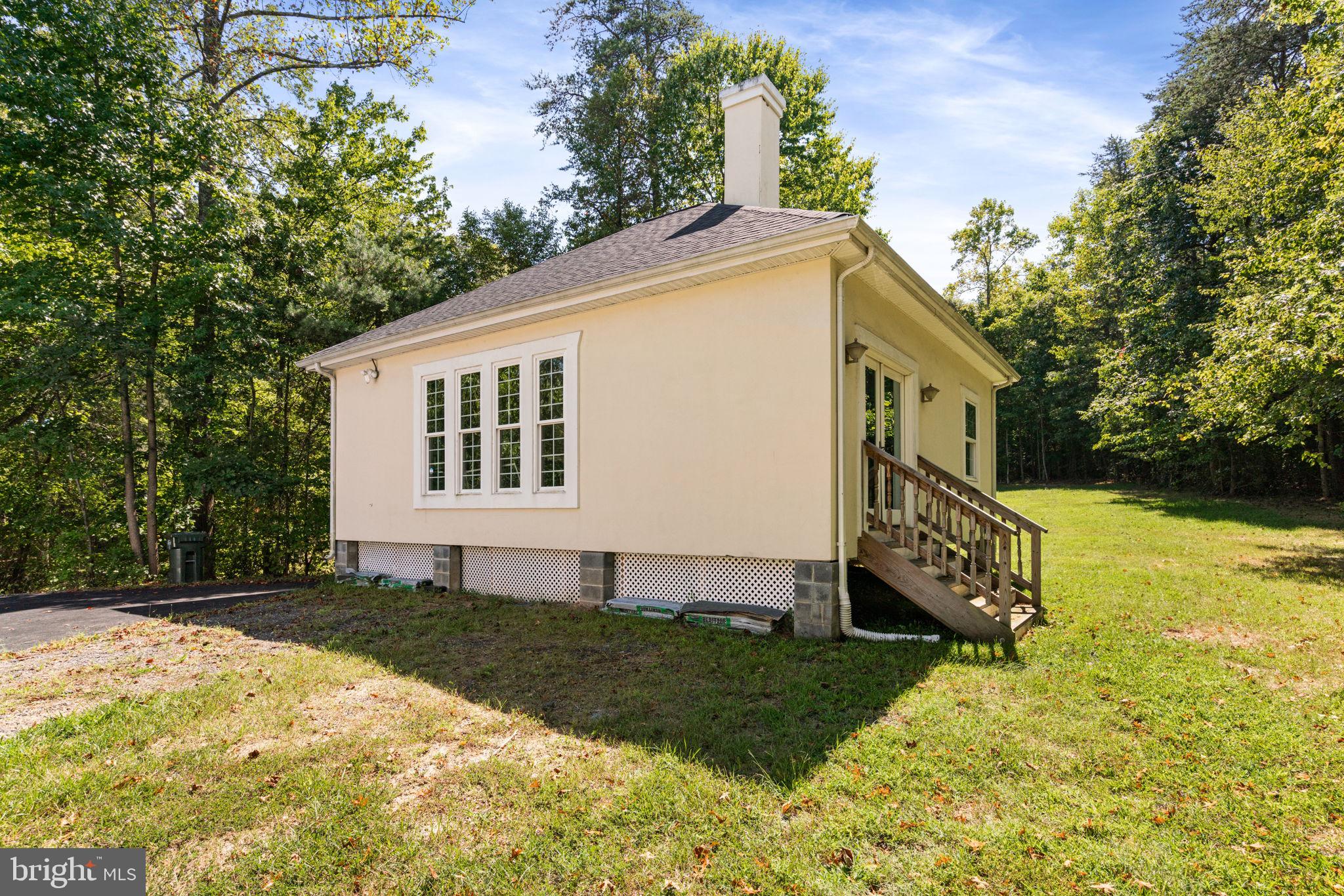 FAIRFAX STATION - Residential