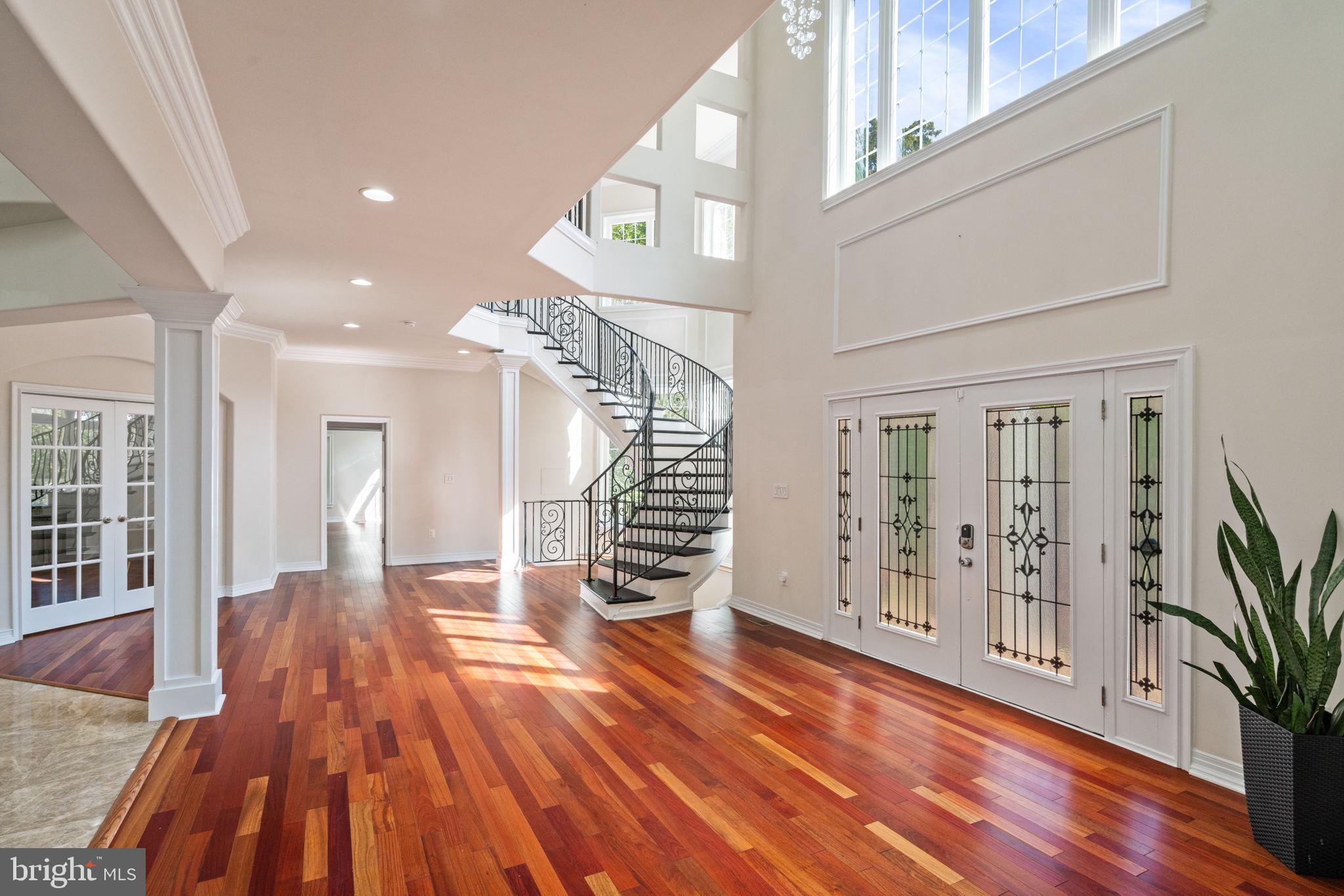 FAIRFAX STATION - Residential