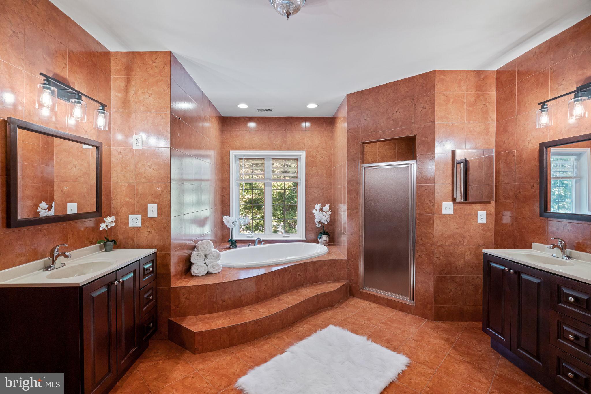 FAIRFAX STATION - Residential