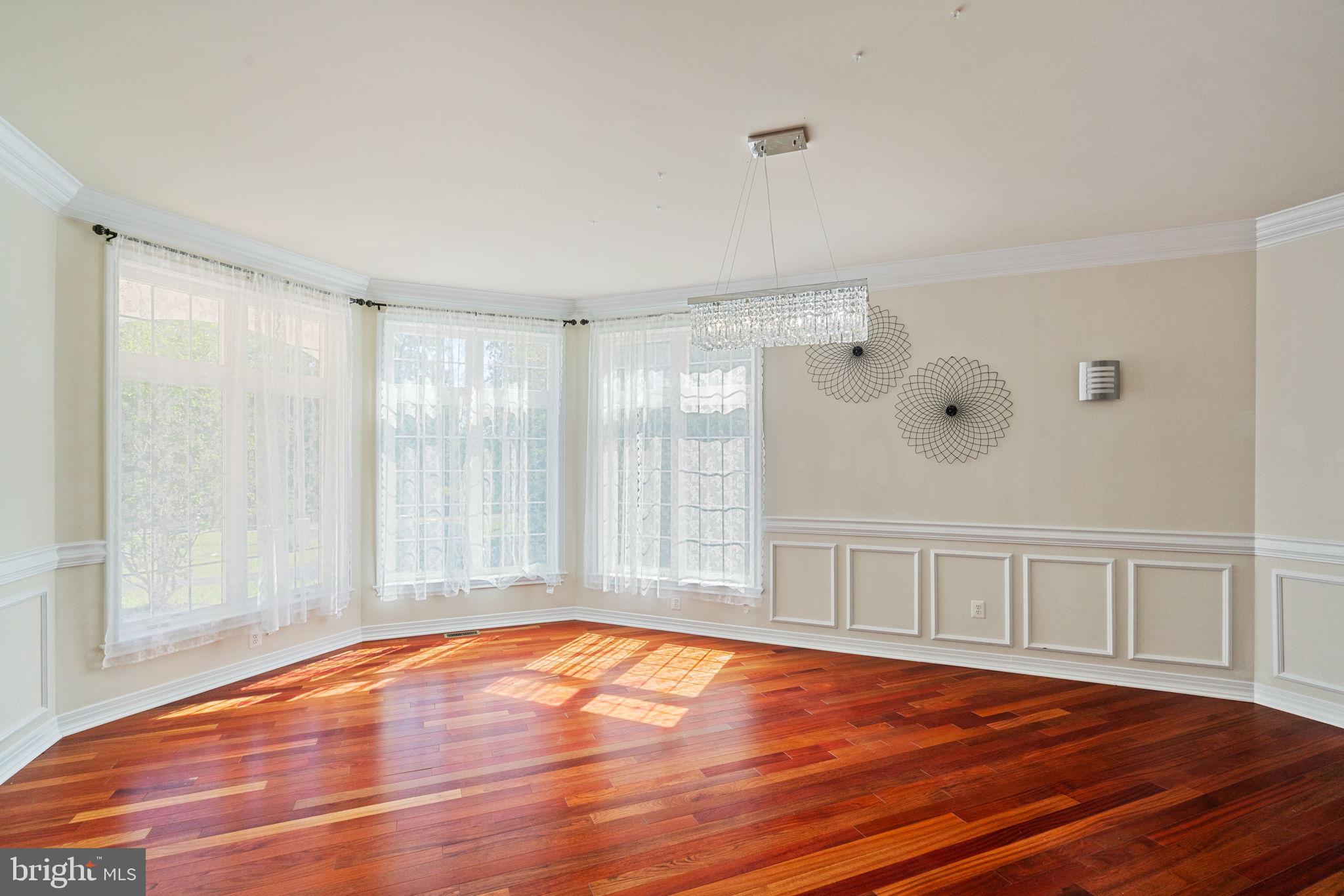 FAIRFAX STATION - Residential