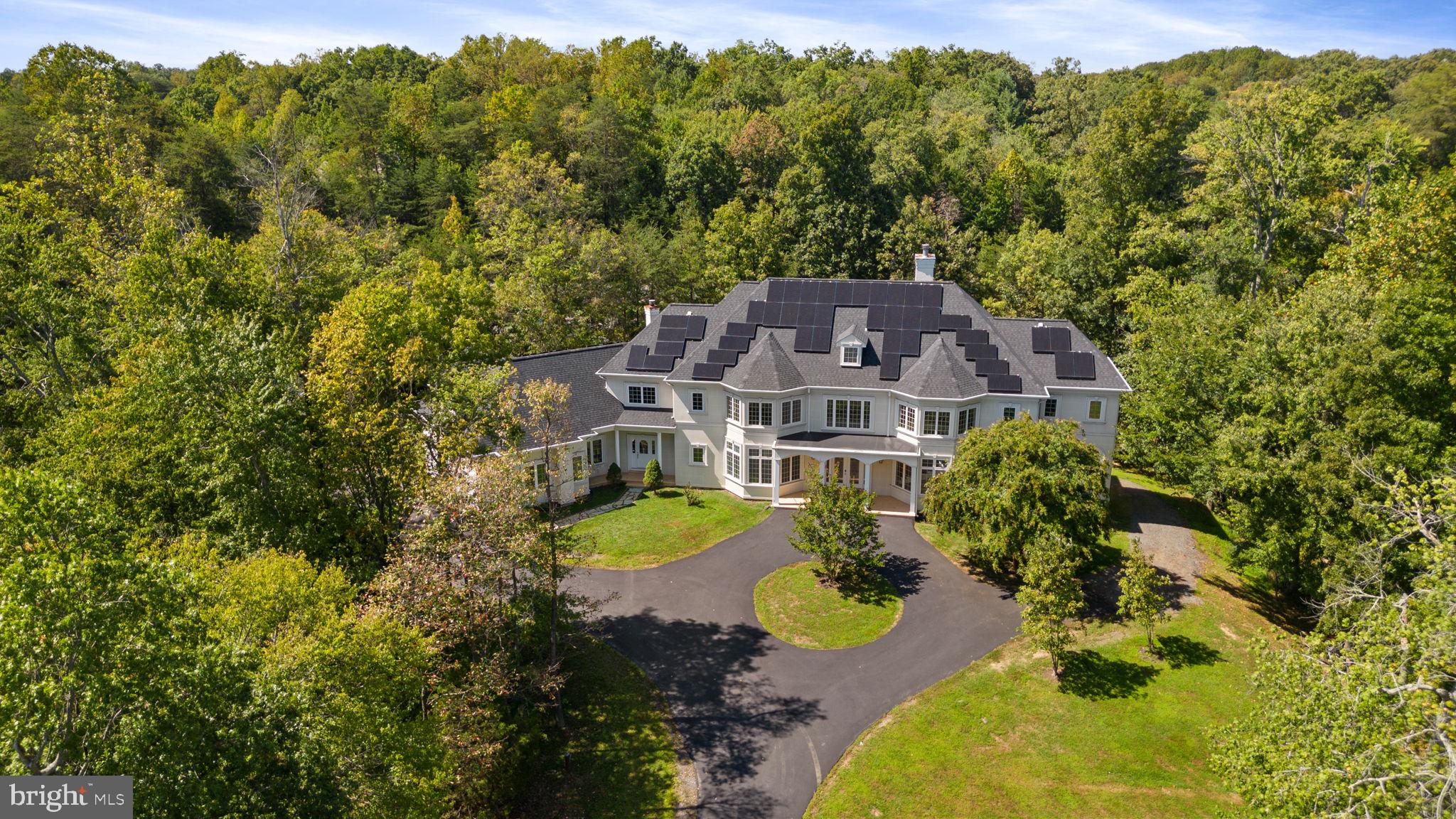 FAIRFAX STATION - Residential