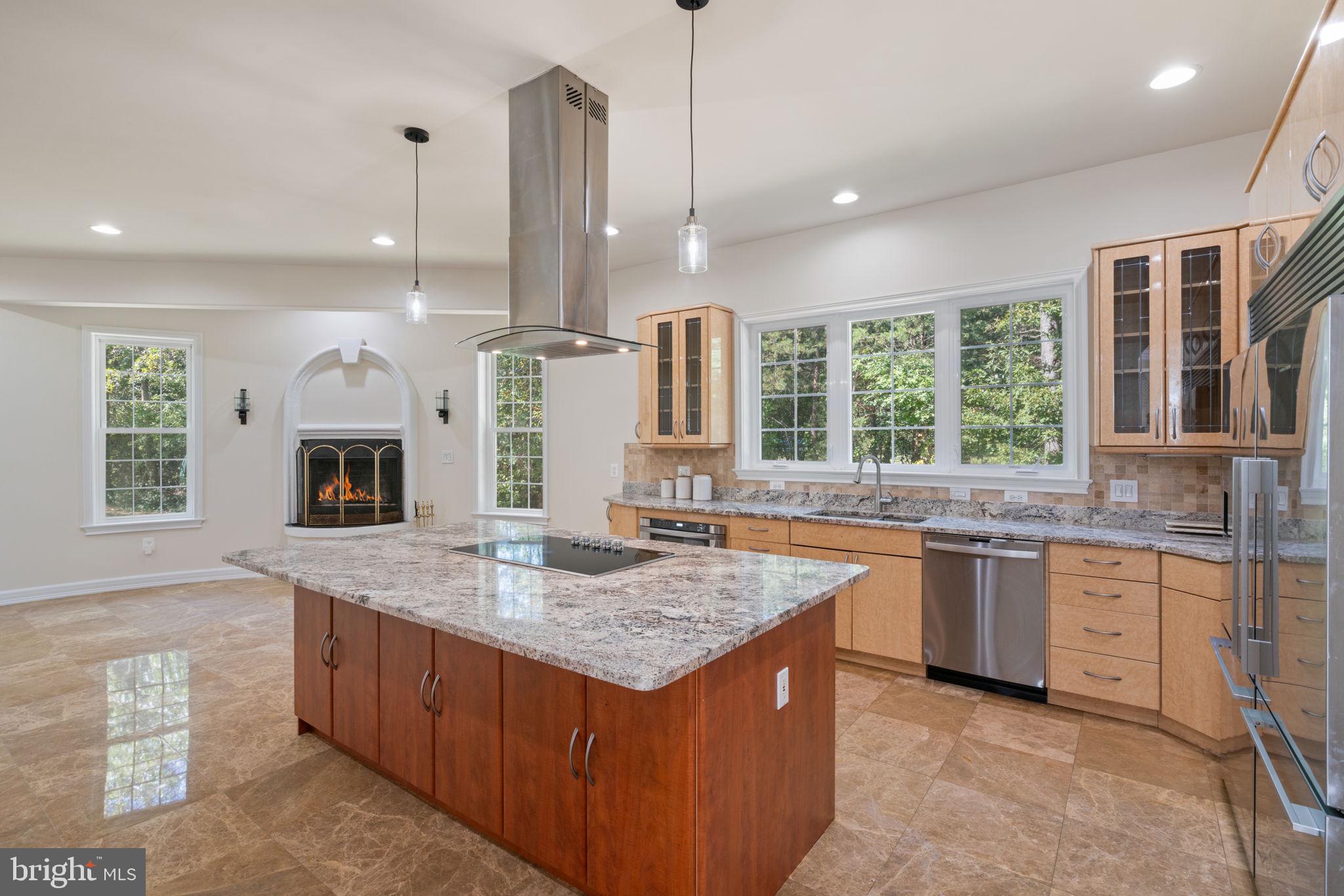 FAIRFAX STATION - Residential