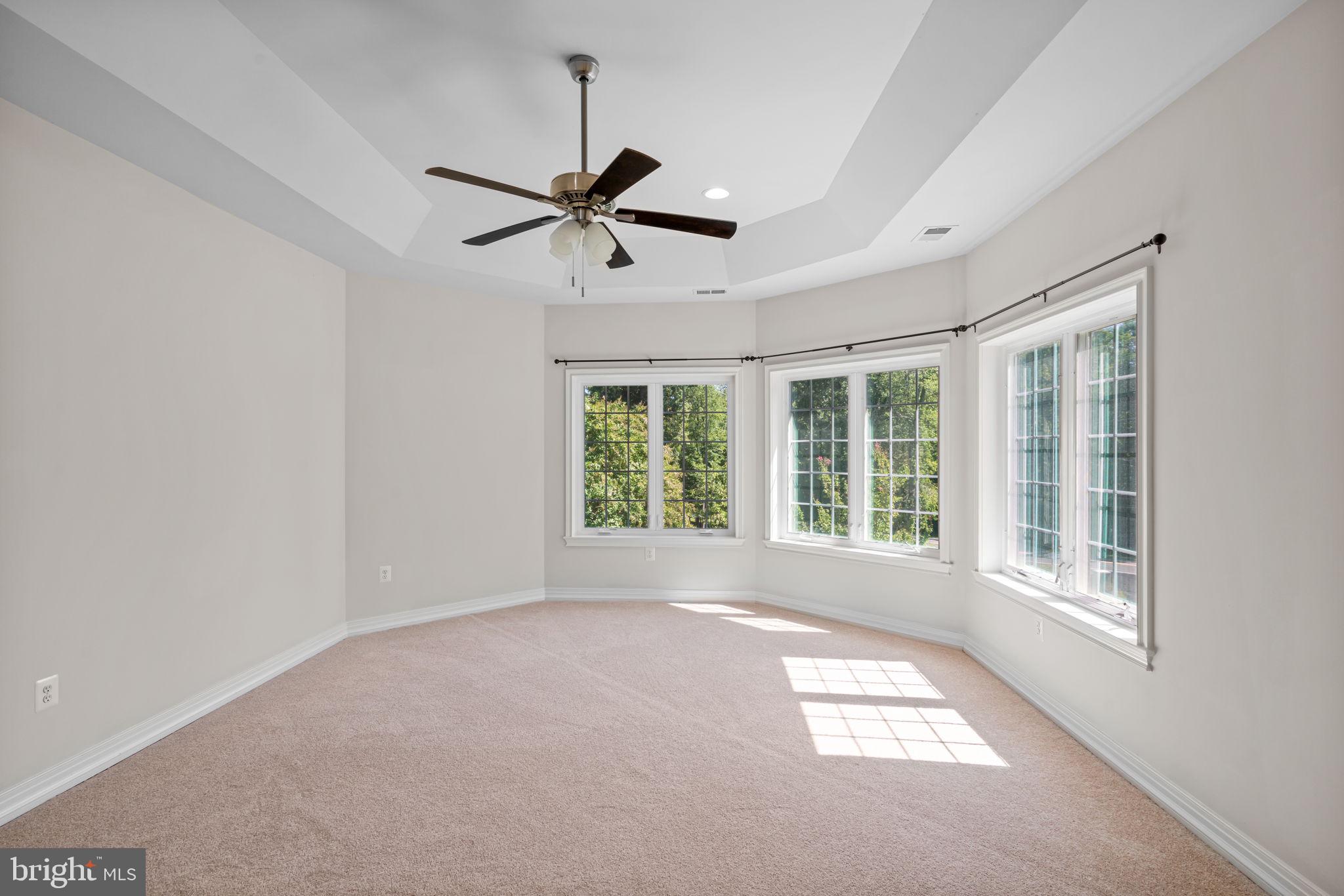 FAIRFAX STATION - Residential