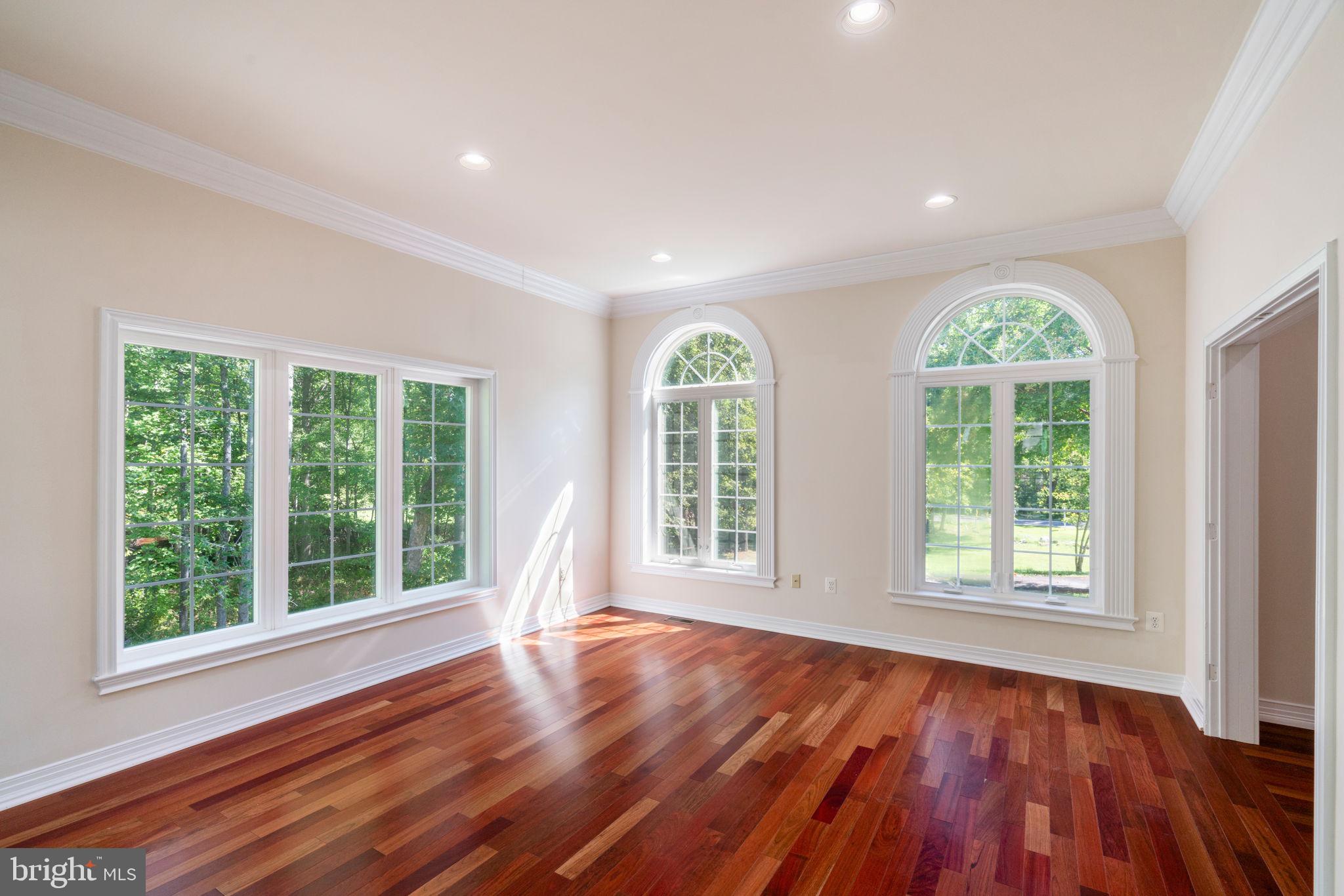 FAIRFAX STATION - Residential