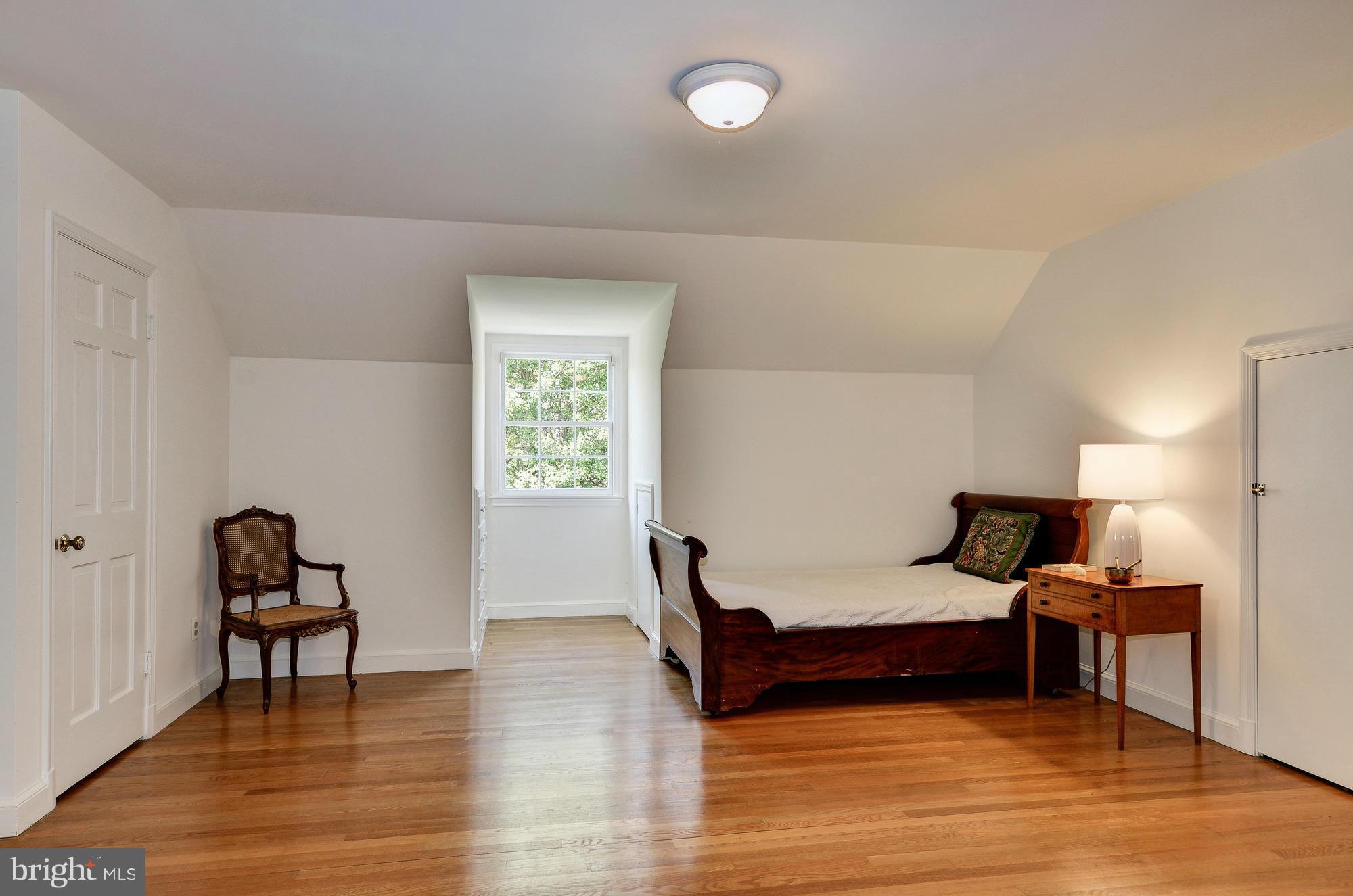 BERKLEY - Residential