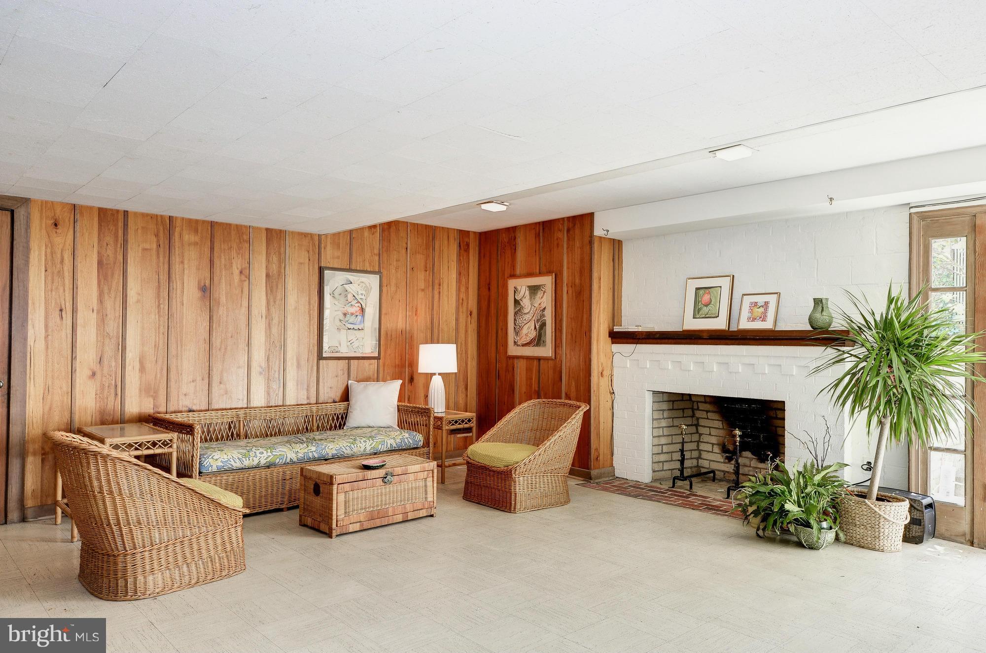 BERKLEY - Residential