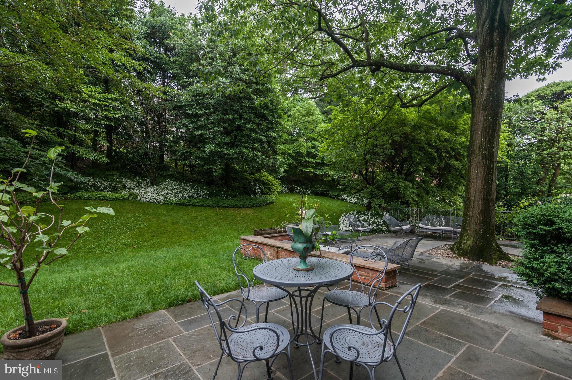 BERKLEY - Residential