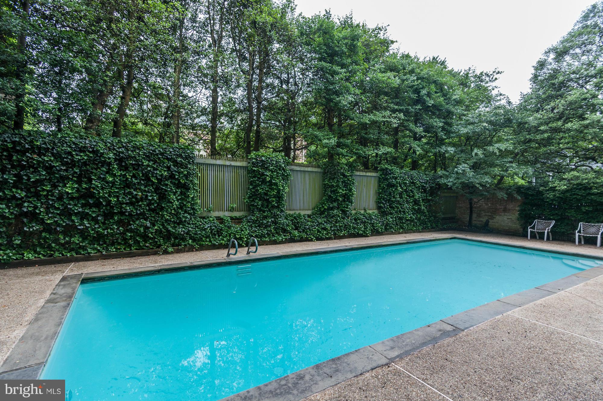 BERKLEY - Residential