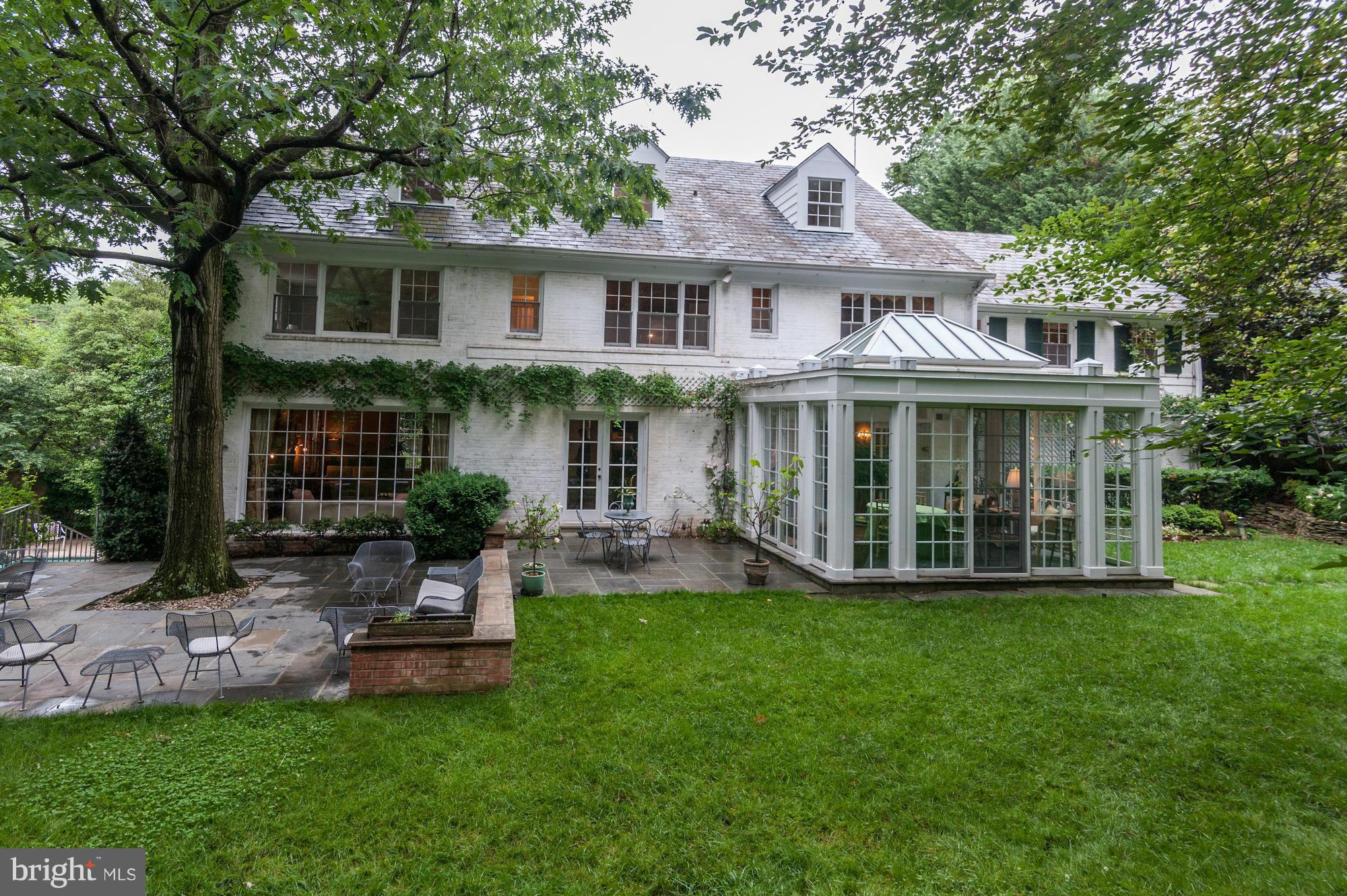 BERKLEY - Residential