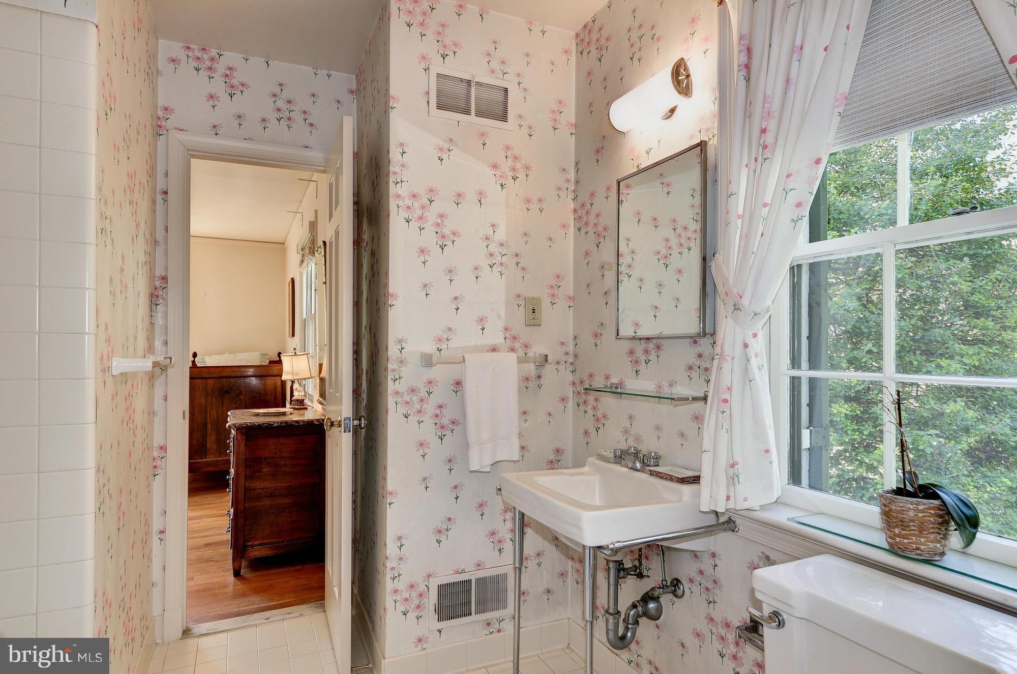 BERKLEY - Residential