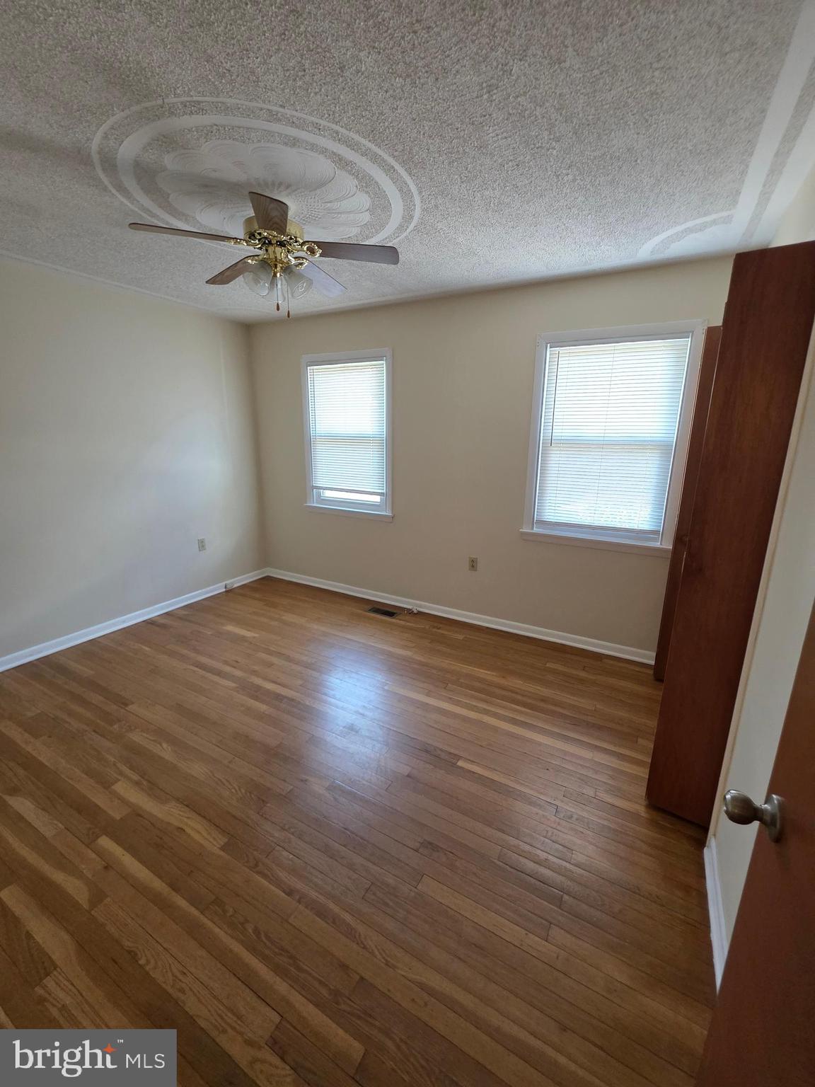 DEVON MANOR - Residential